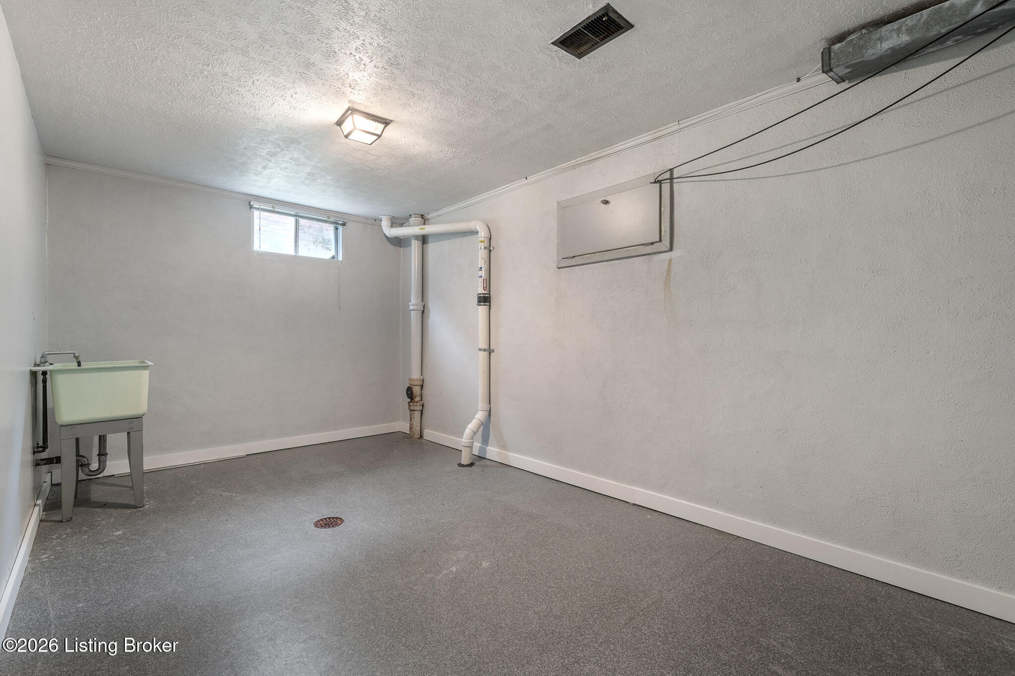 3015 Hayfield Dr Property Photo 45