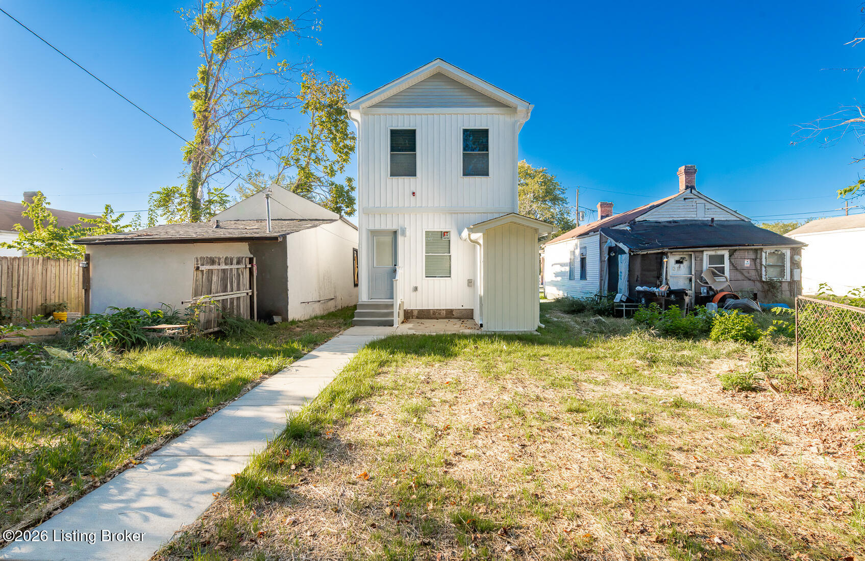 2523 Elliott Ave Property Photo 5