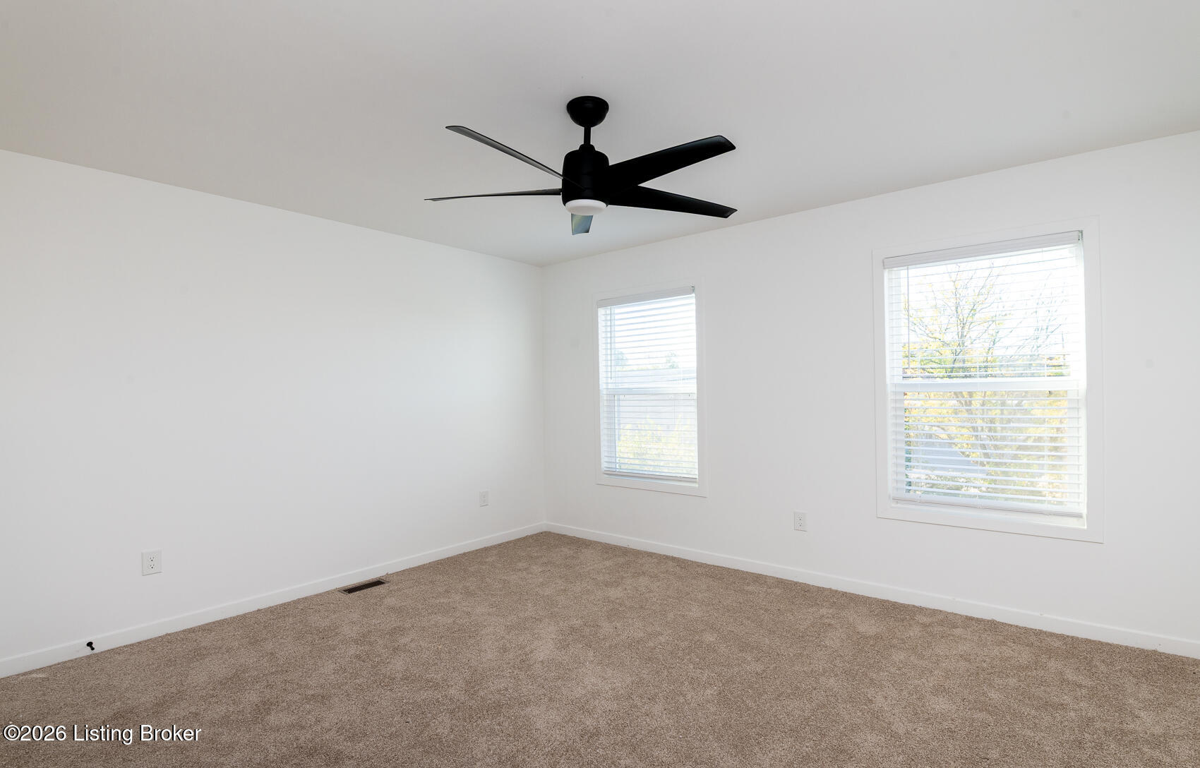 2510 Elliott Ave Property Photo 41
