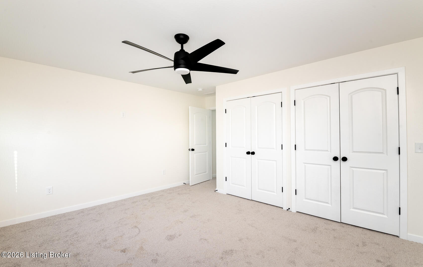 2520 Elliott Ave Property Photo 43