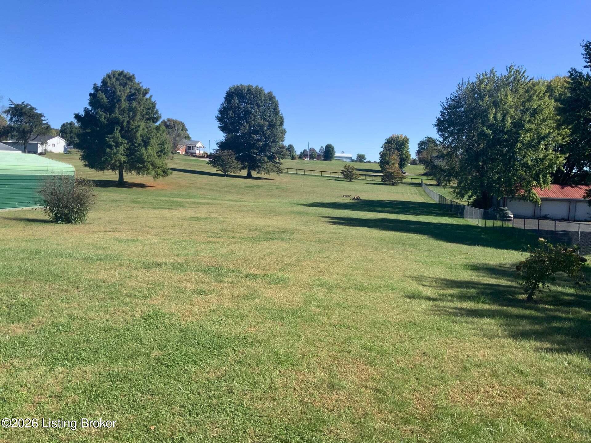 589 Greer Ln Property Photo 6