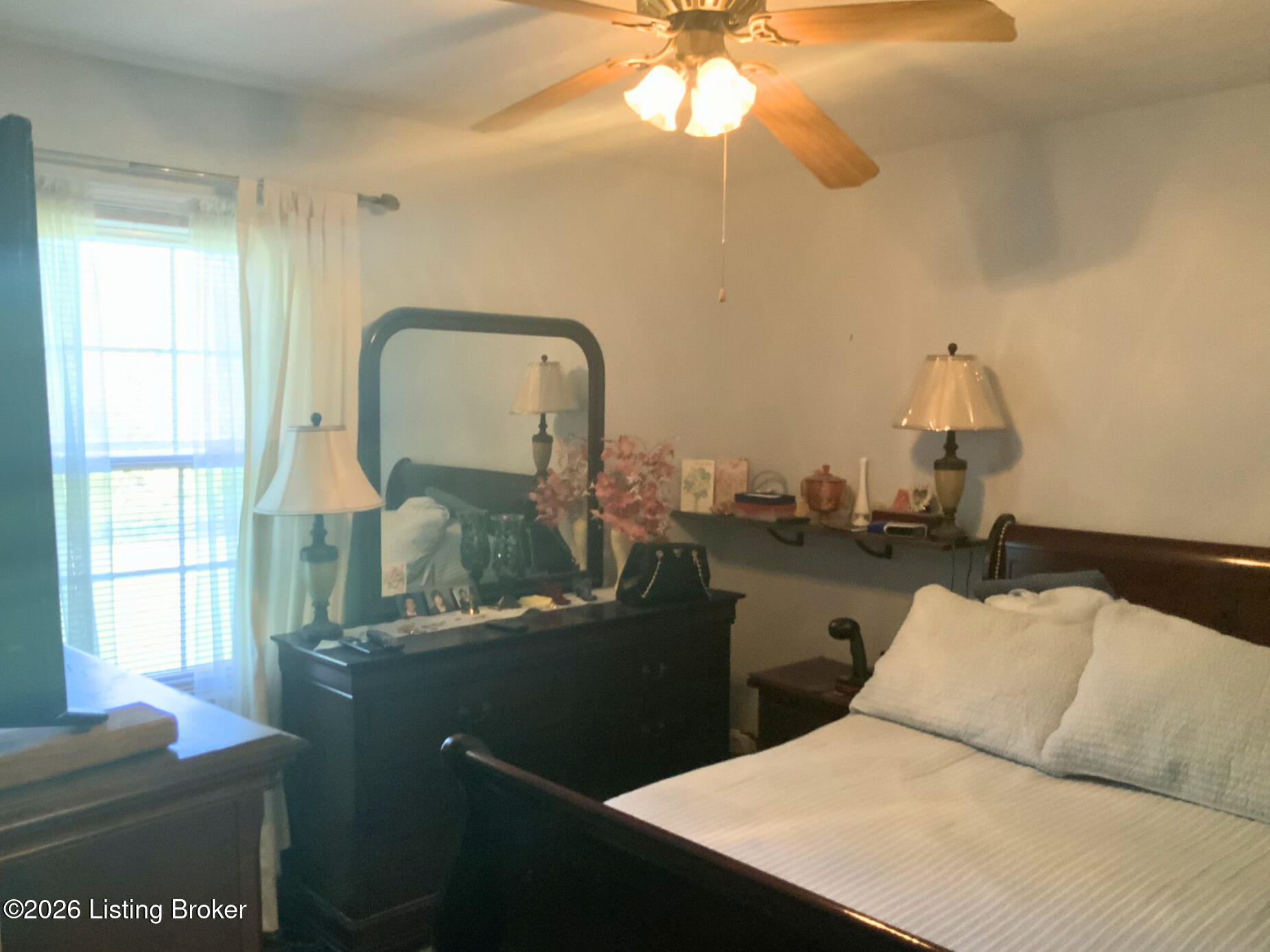 589 Greer Ln Property Photo 16