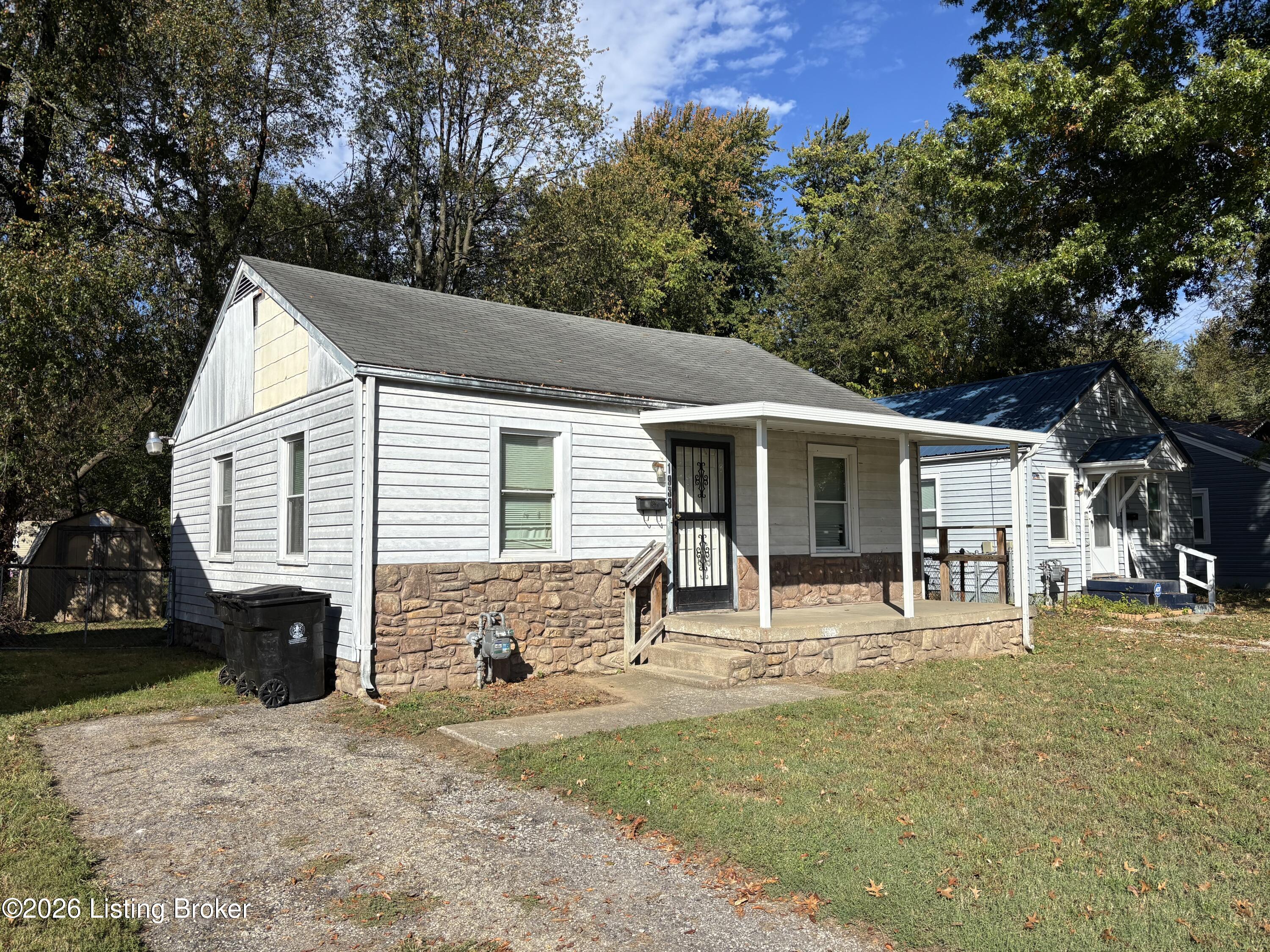 1938 S 28th St Property Photo 1