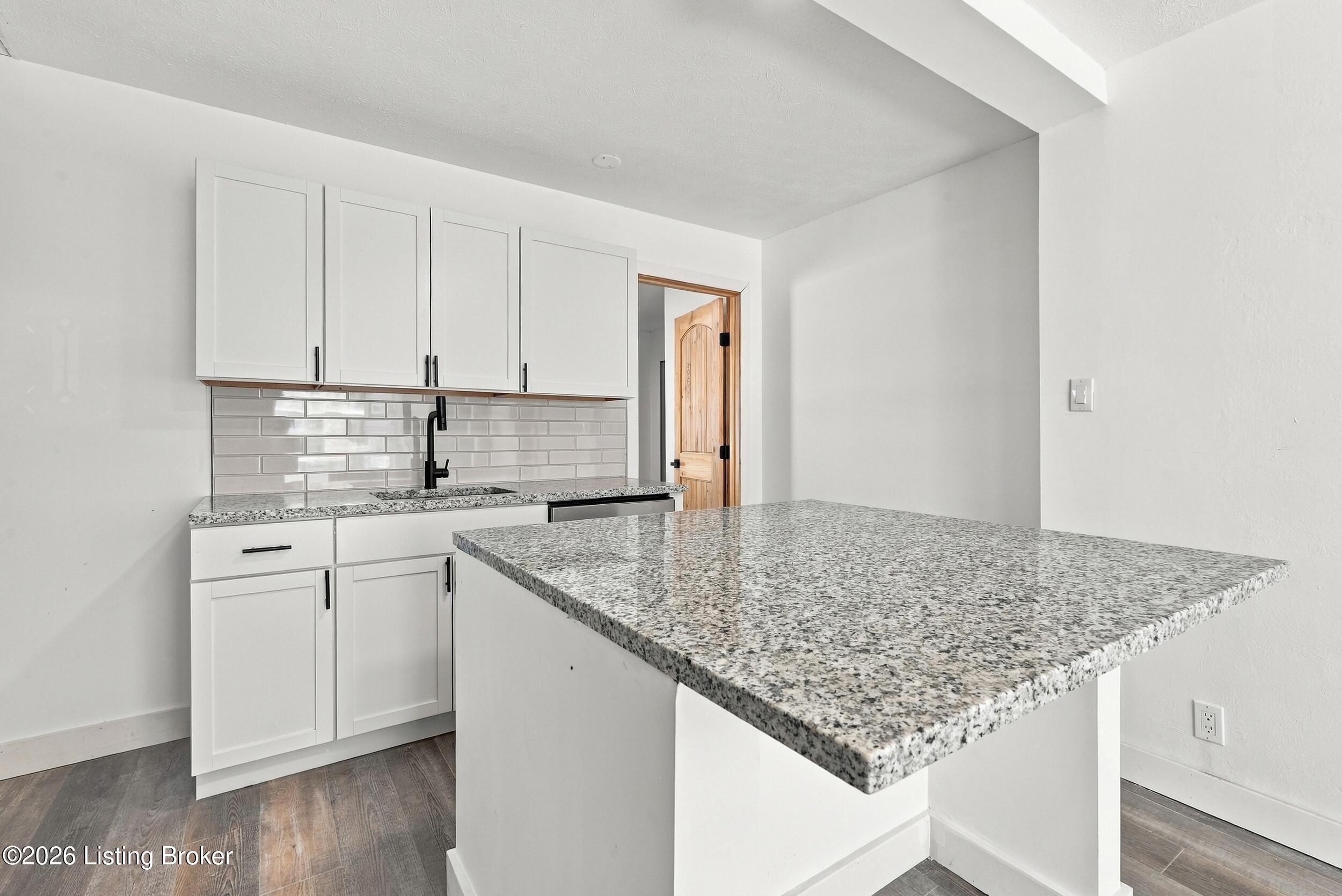 3713 Bashford Ave Property Photo 11