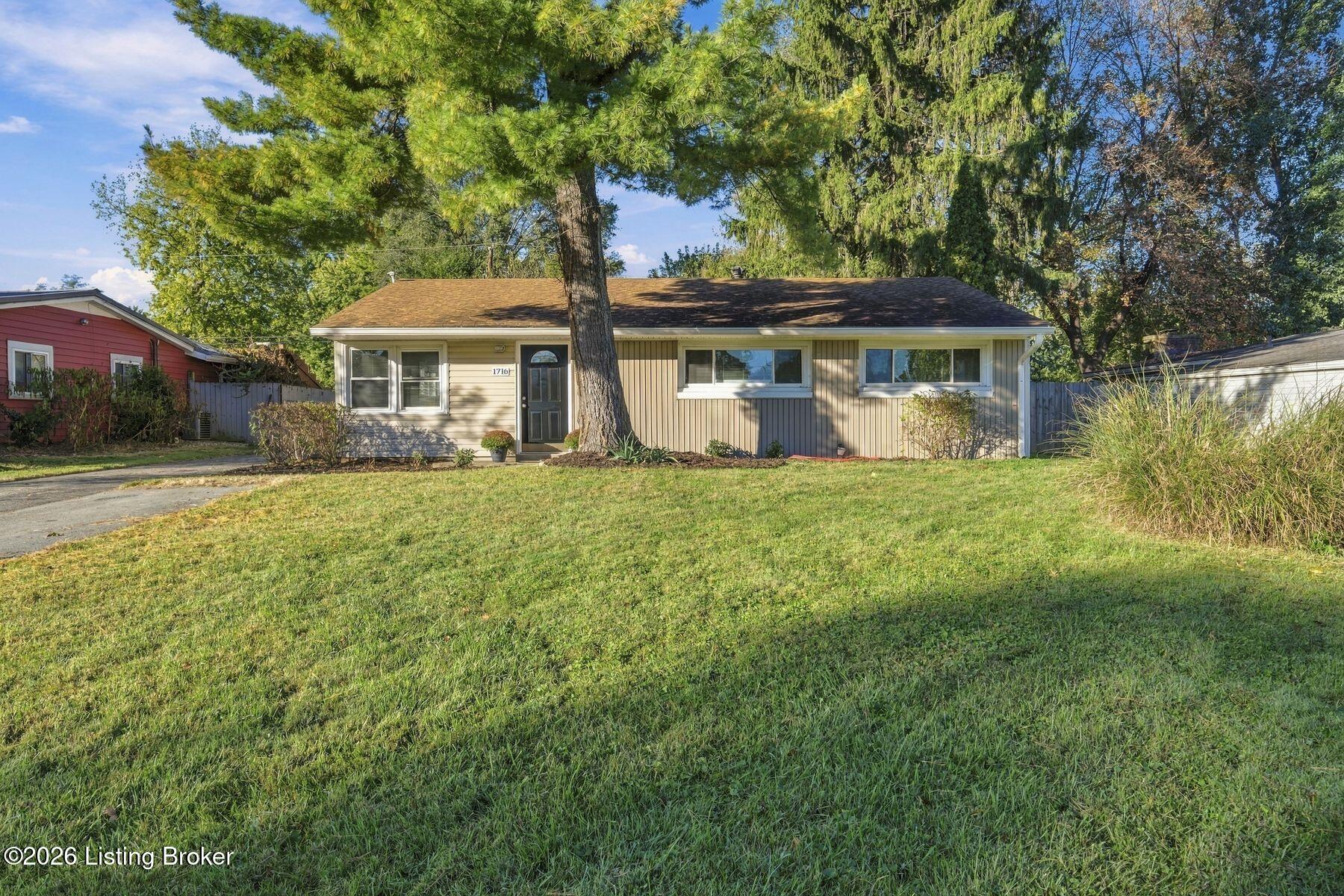 1716 Brentmoor Ln Property Photo 1