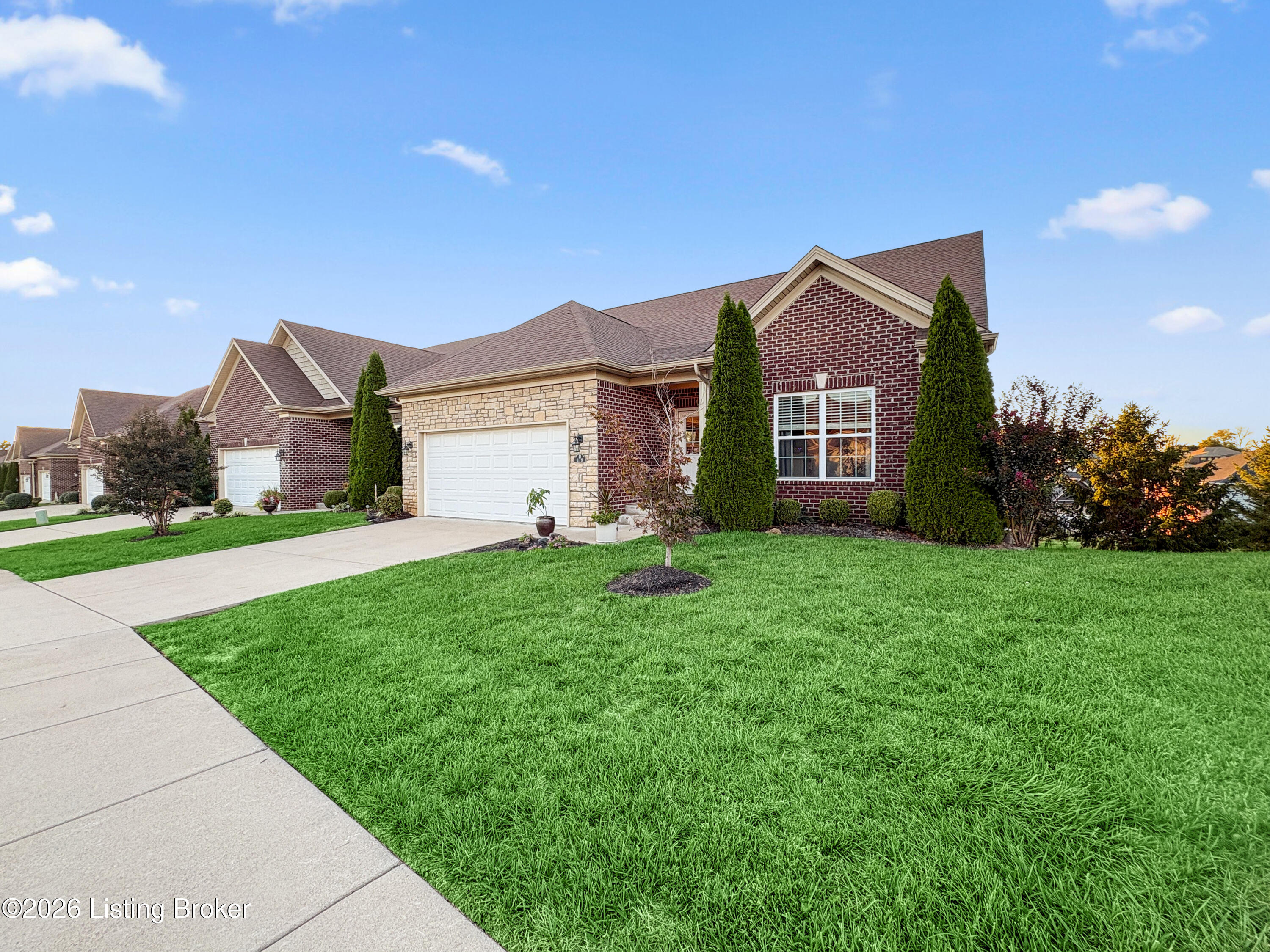 175 Garden View Pl # B Property Photo 8