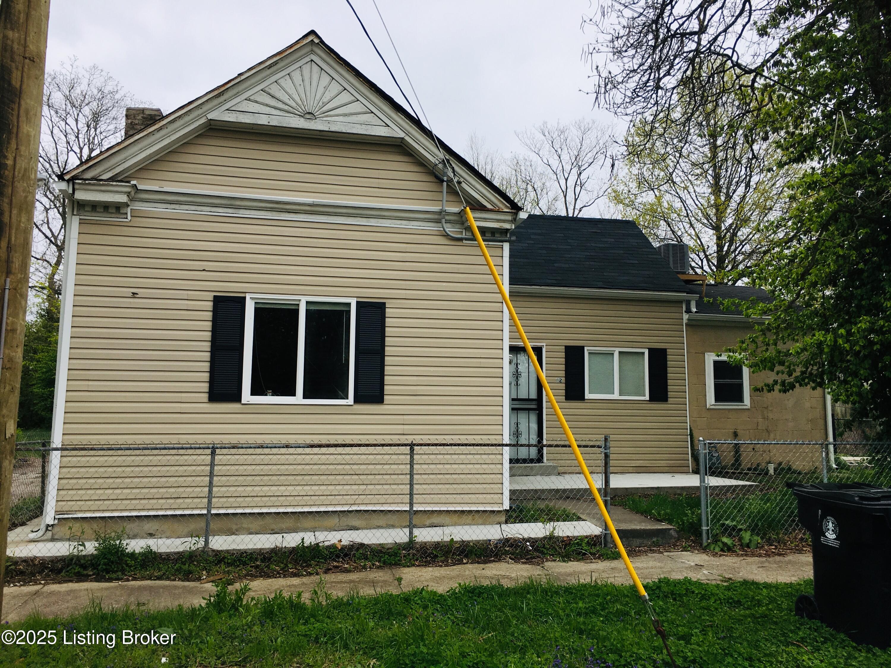 421 S 27th St Property Photo 1