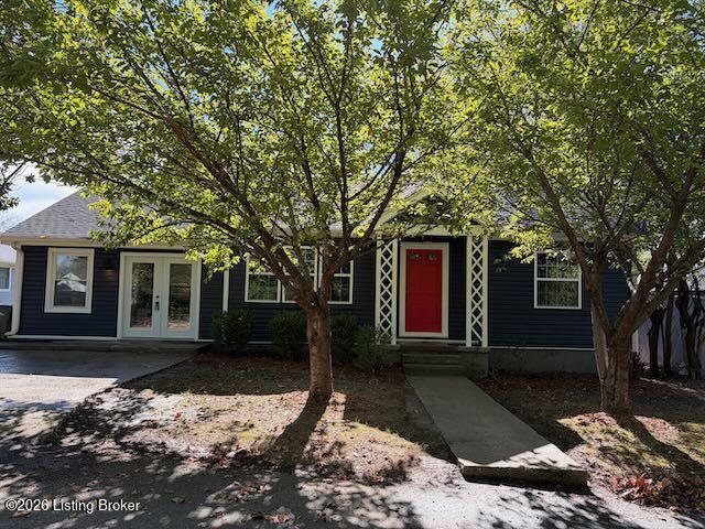 302 Jefferson St Property Photo 1