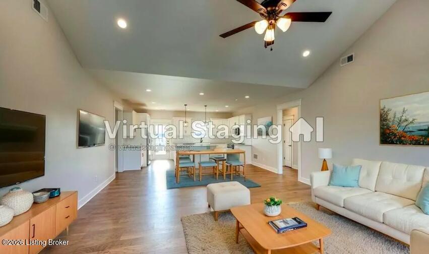 206 Wendover Ct Property Photo 5