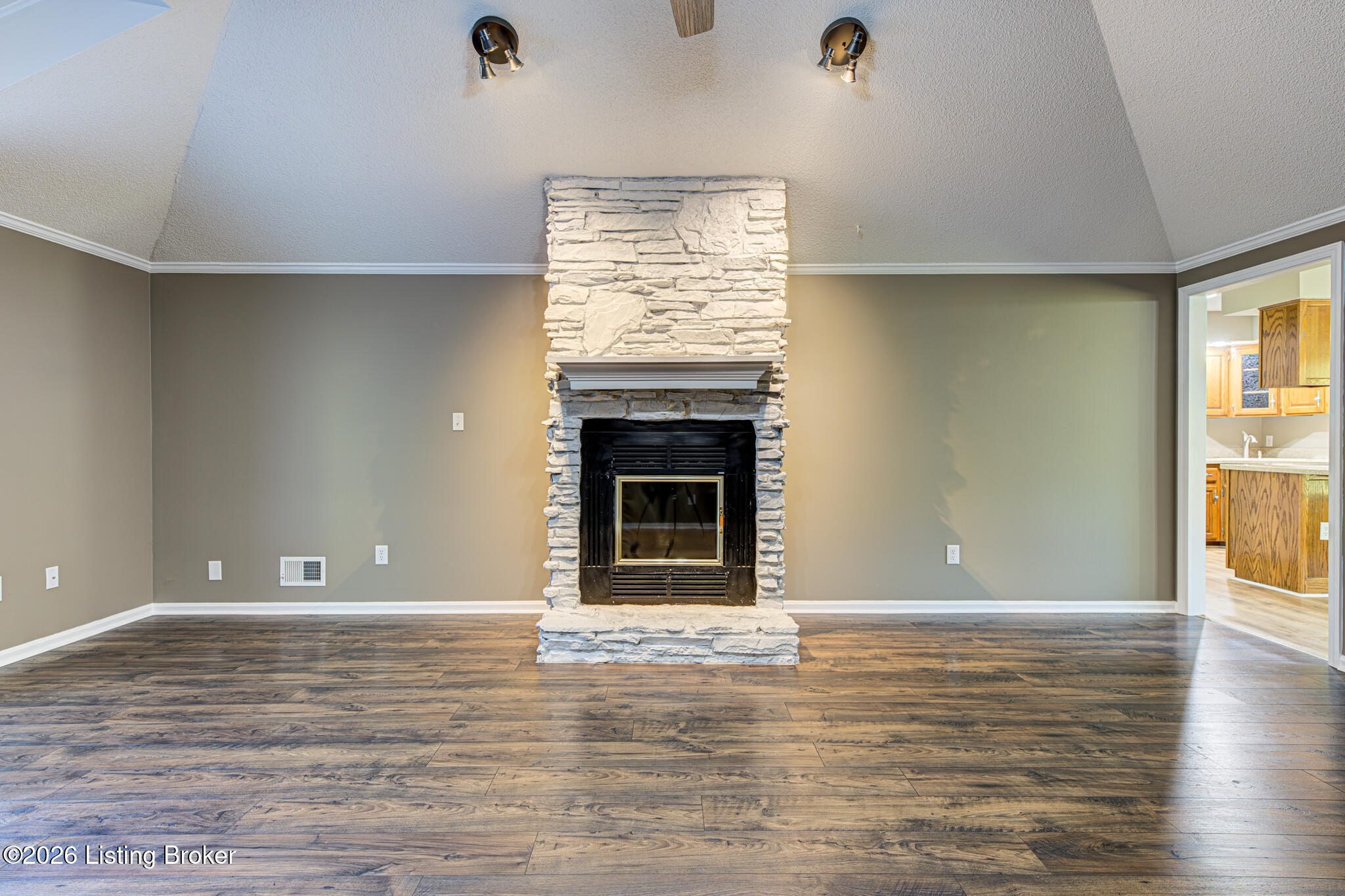 4837 Nat Rogers Rd Property Photo 6