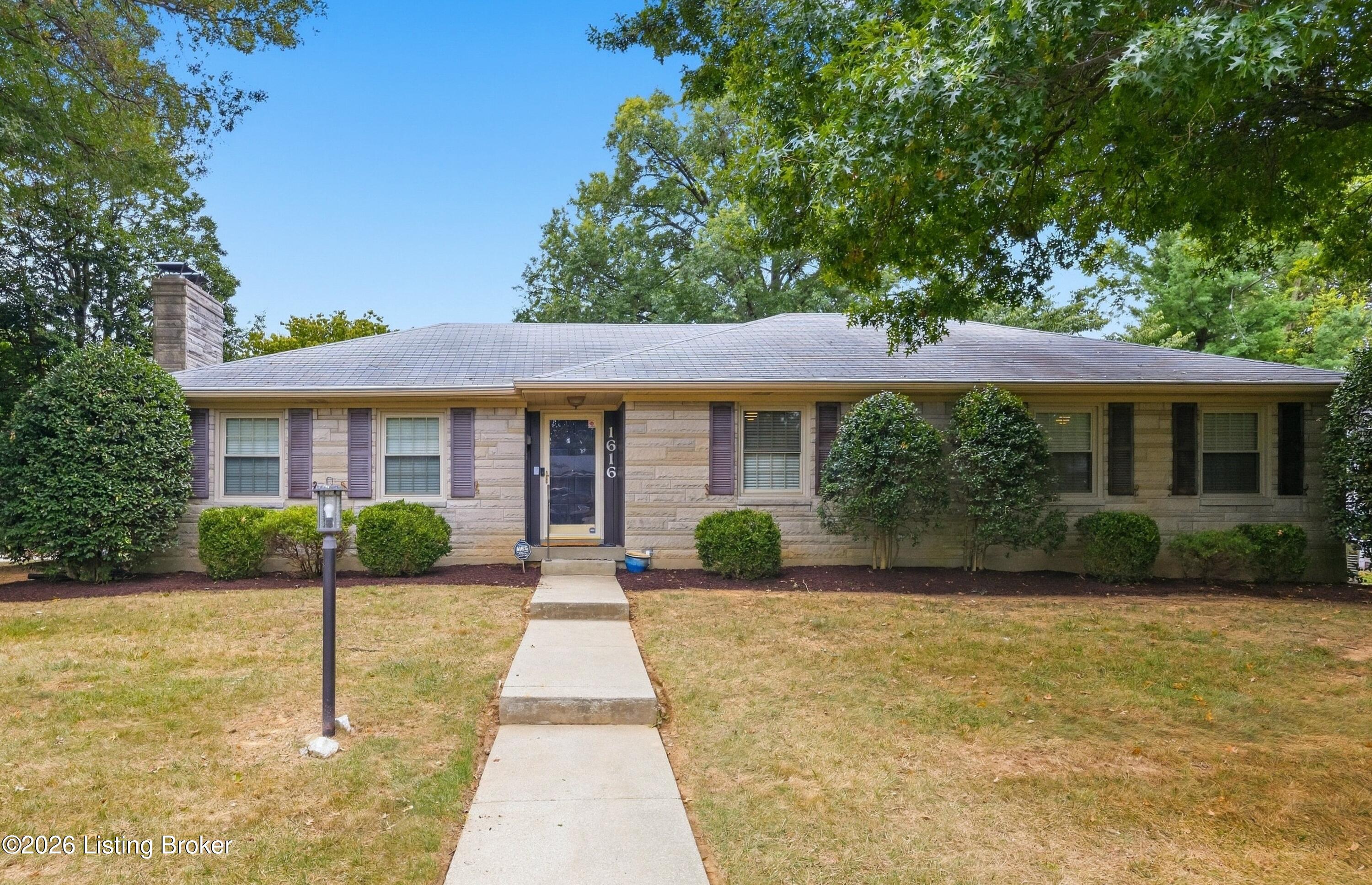 1616 Tartan Way Property Photo 1