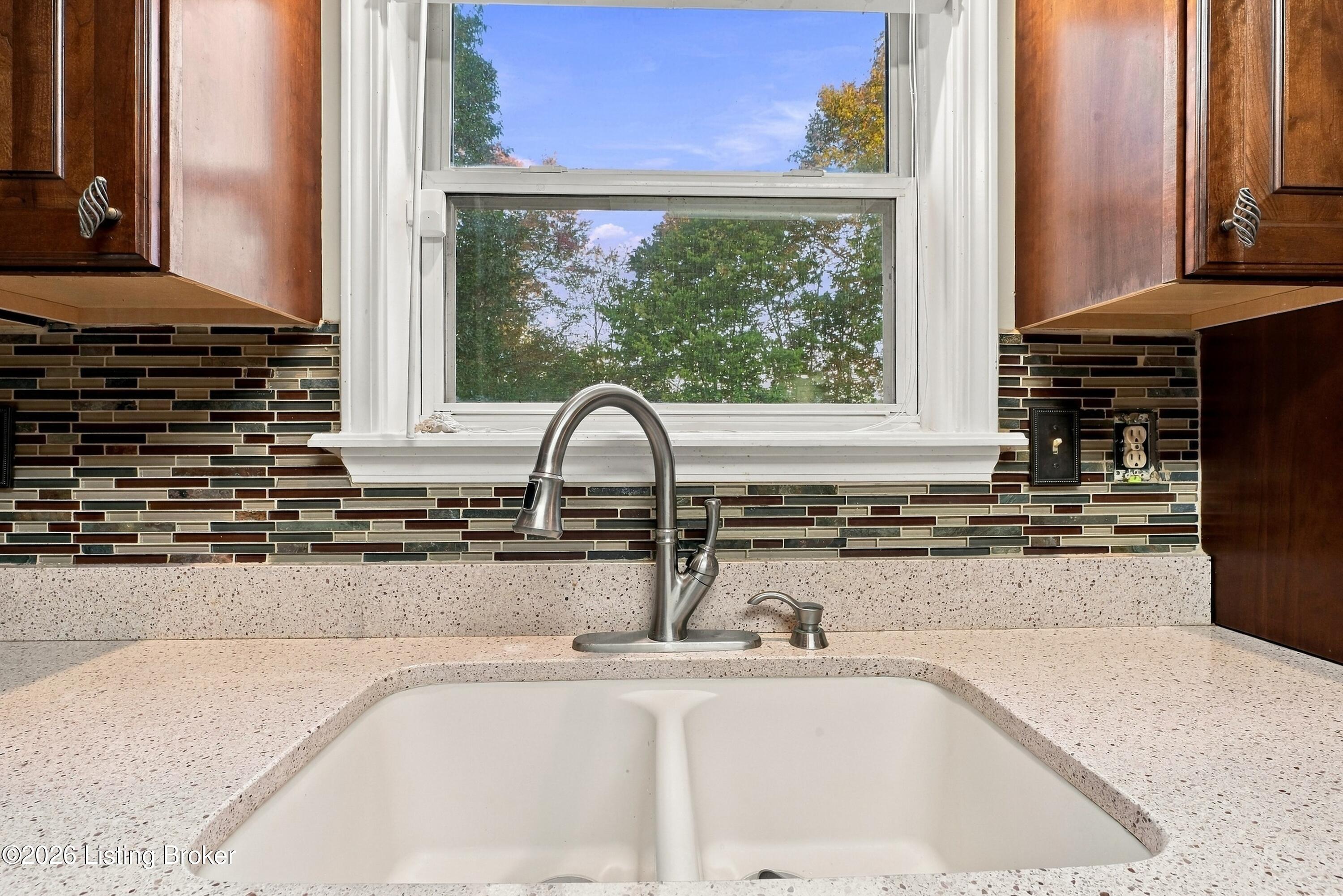 5665 Zaring Mill Rd Property Photo 10