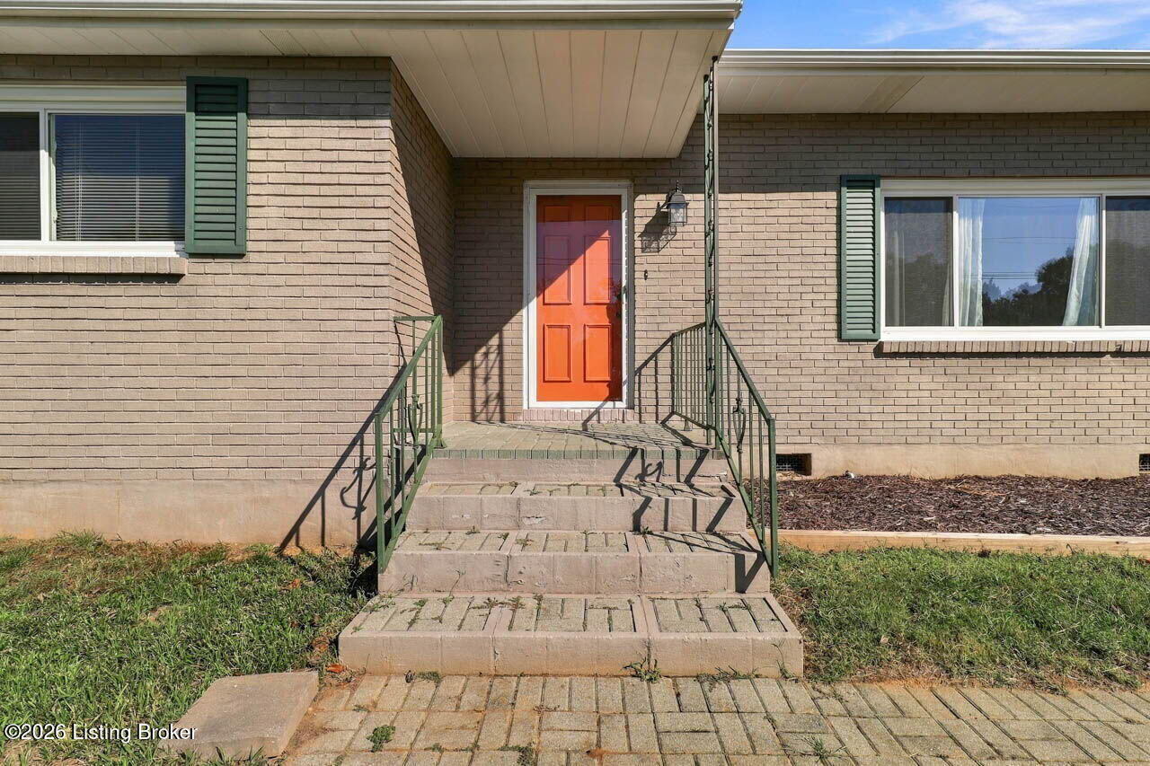 4010 Dixie Ln Property Photo 5
