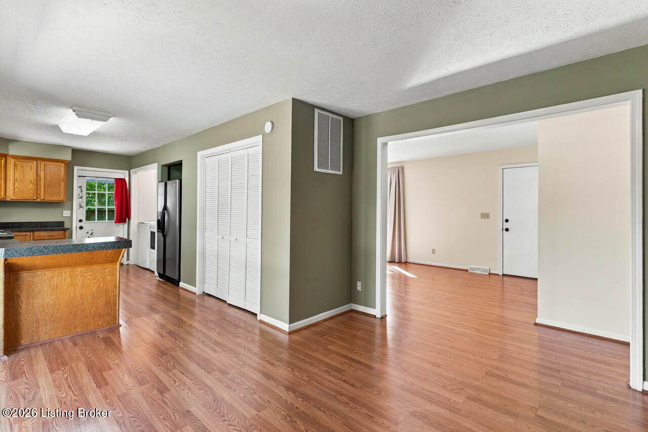 4010 Dixie Ln Property Photo 11