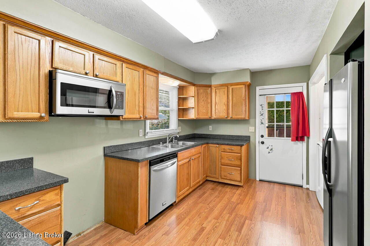 4010 Dixie Ln Property Photo 13