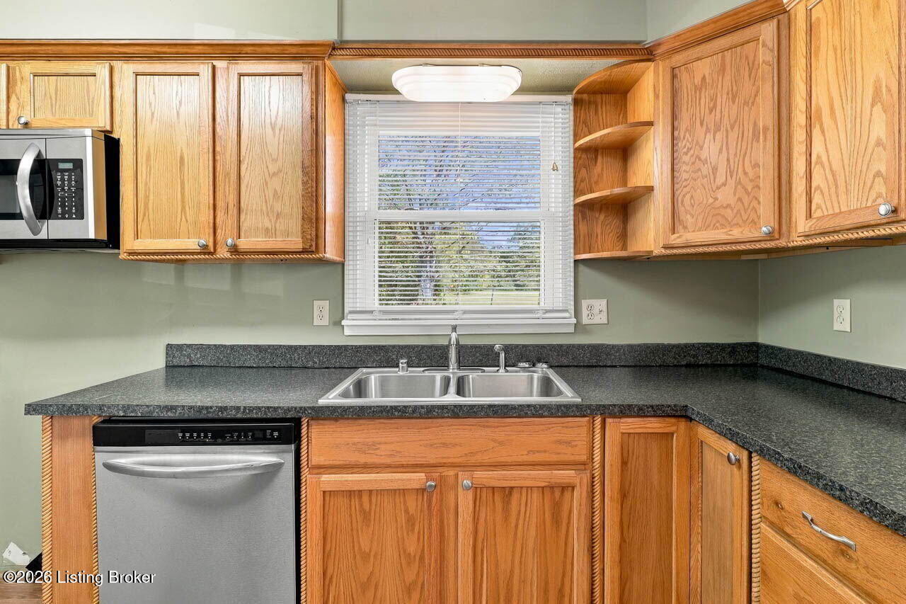 4010 Dixie Ln Property Photo 14