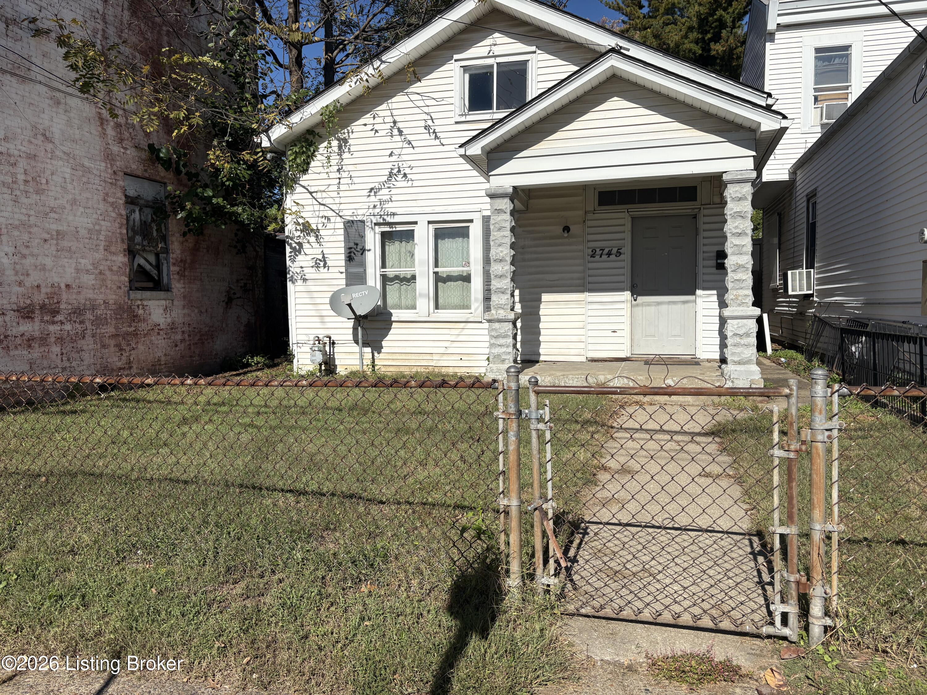 2745 Bank St Property Photo 1