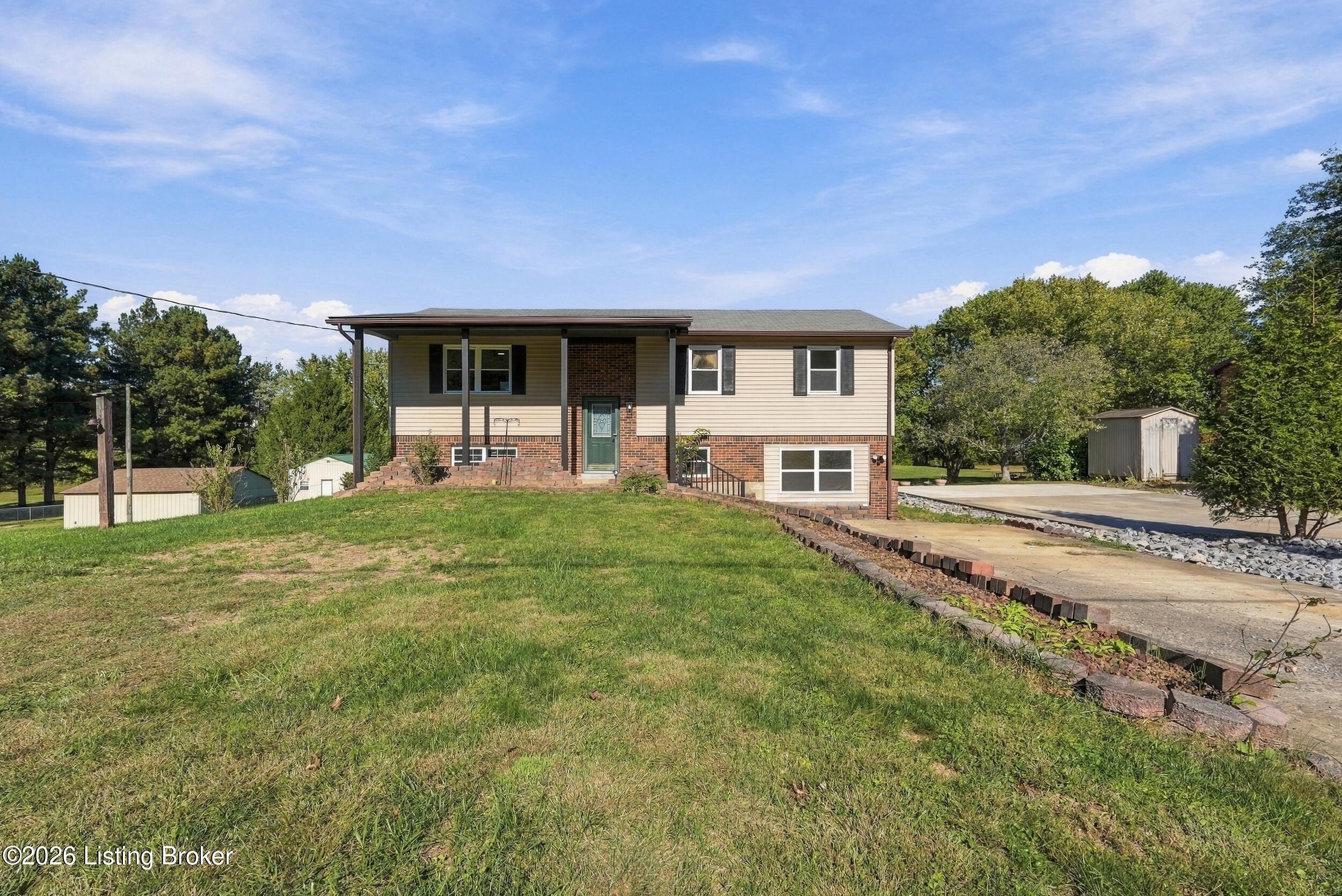 346 Valley View Dr Property Photo 1