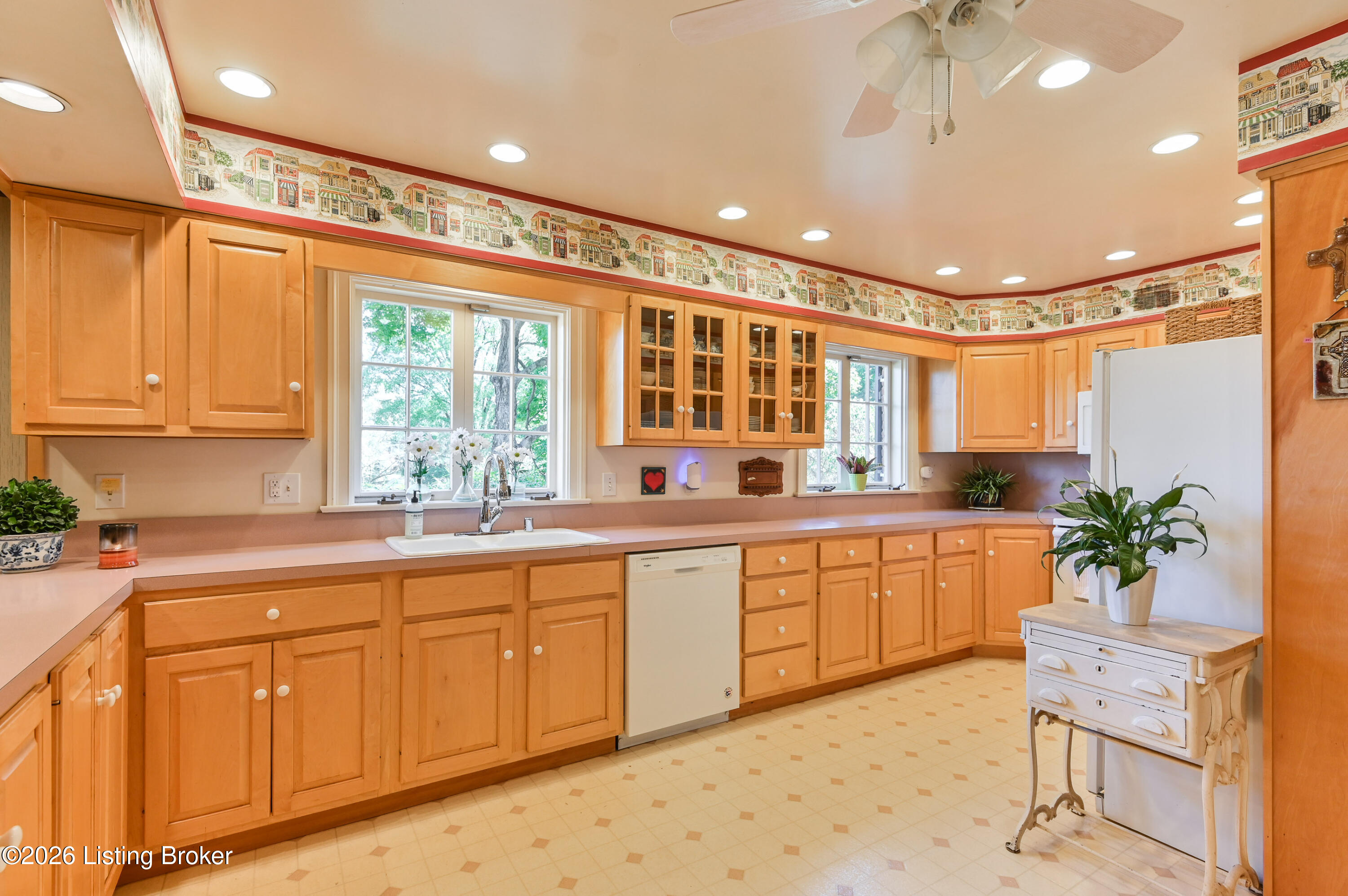 432 Twinbrook Rd Property Photo 15