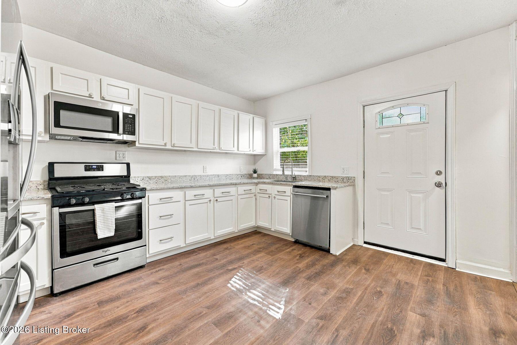 304 E Kentucky St Property Photo 15
