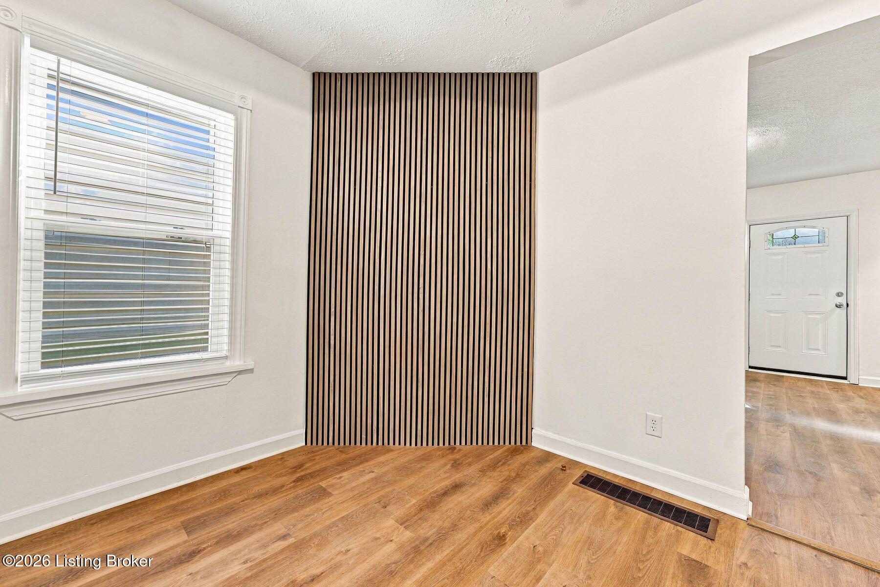 304 E Kentucky St Property Photo 20
