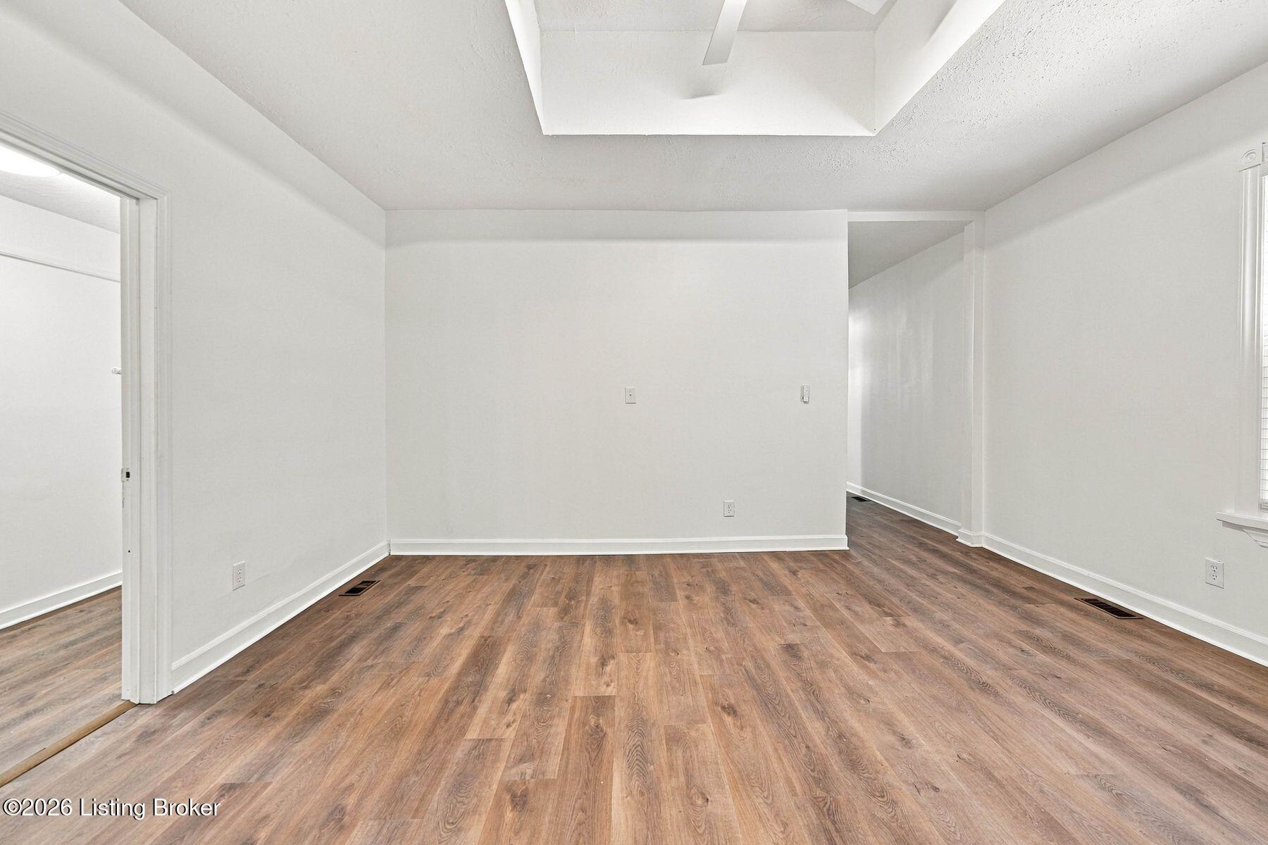 304 E Kentucky St Property Photo 23