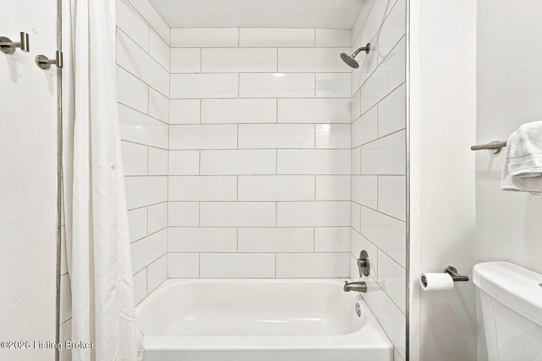 304 E Kentucky St Property Photo 29