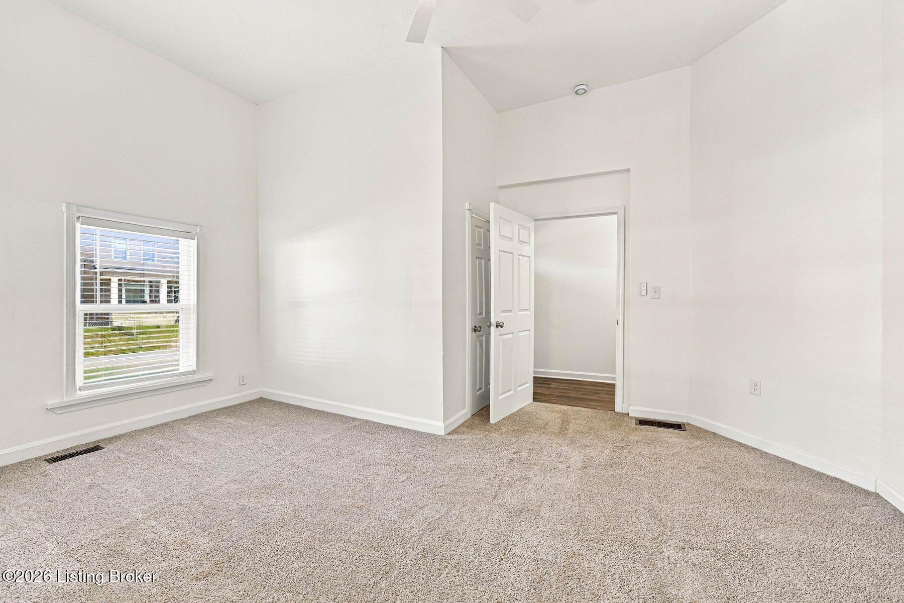304 E Kentucky St Property Photo 32