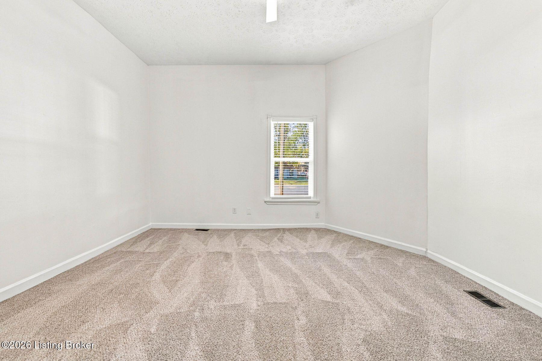304 E Kentucky St Property Photo 35