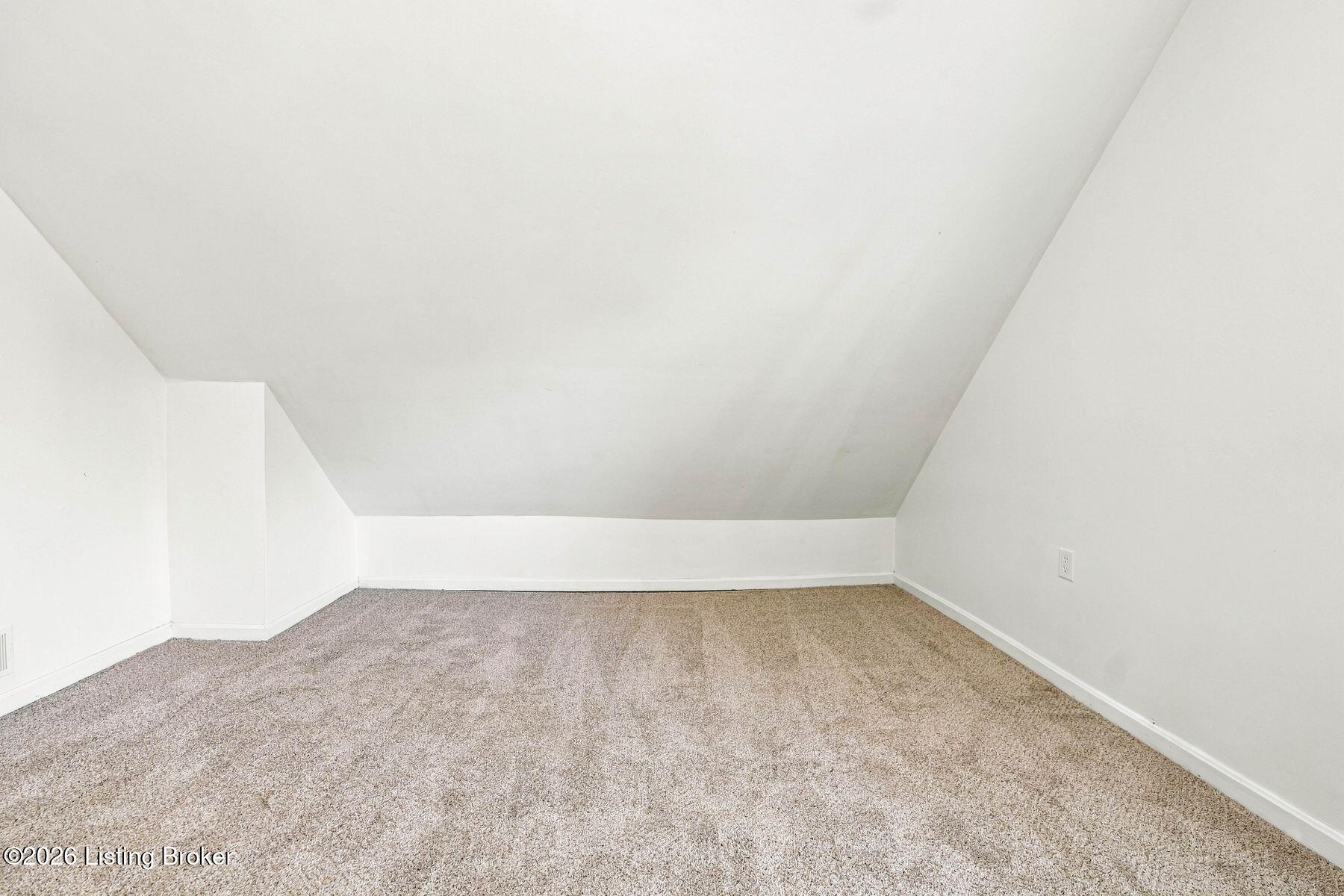 304 E Kentucky St Property Photo 41