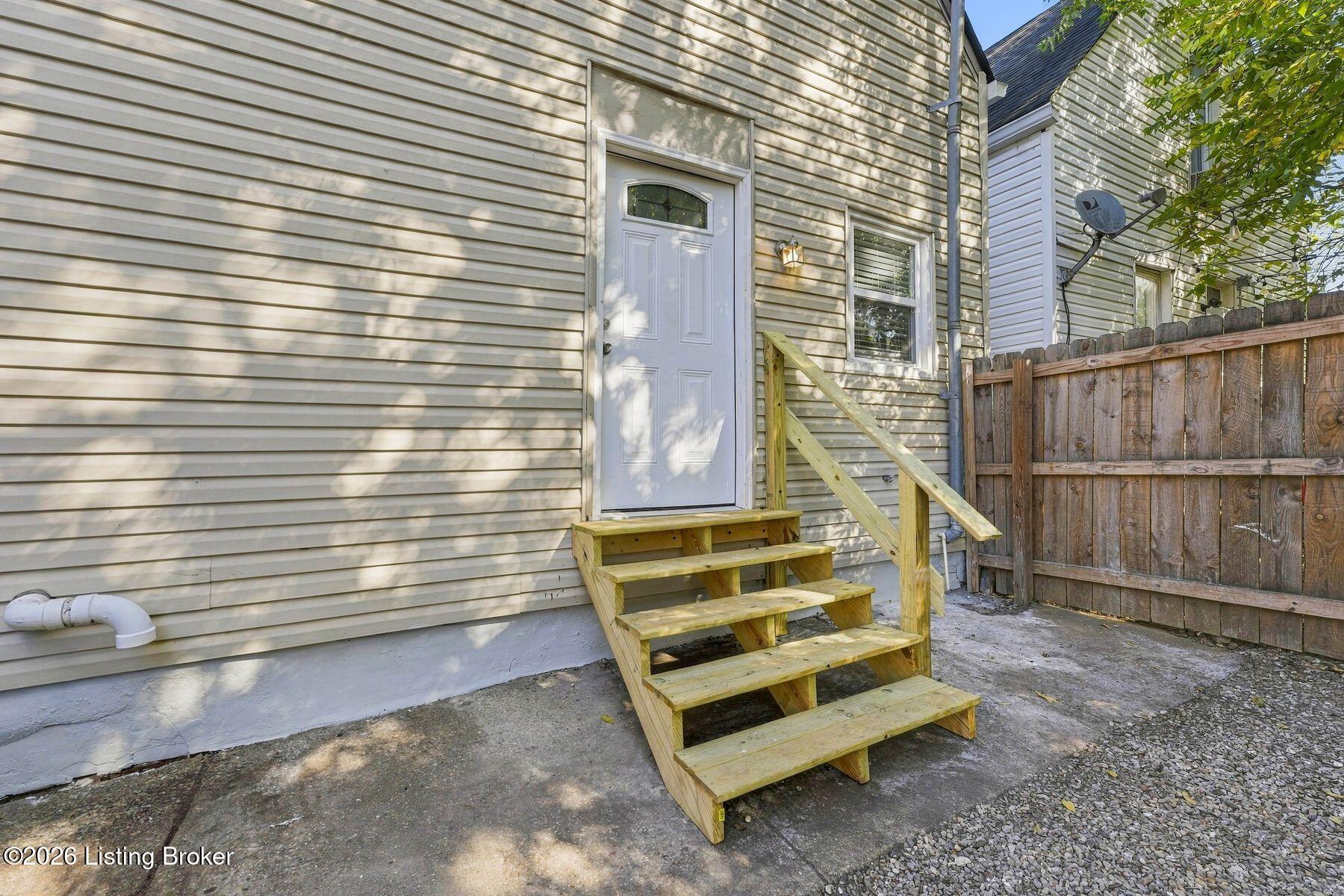 304 E Kentucky St Property Photo 49