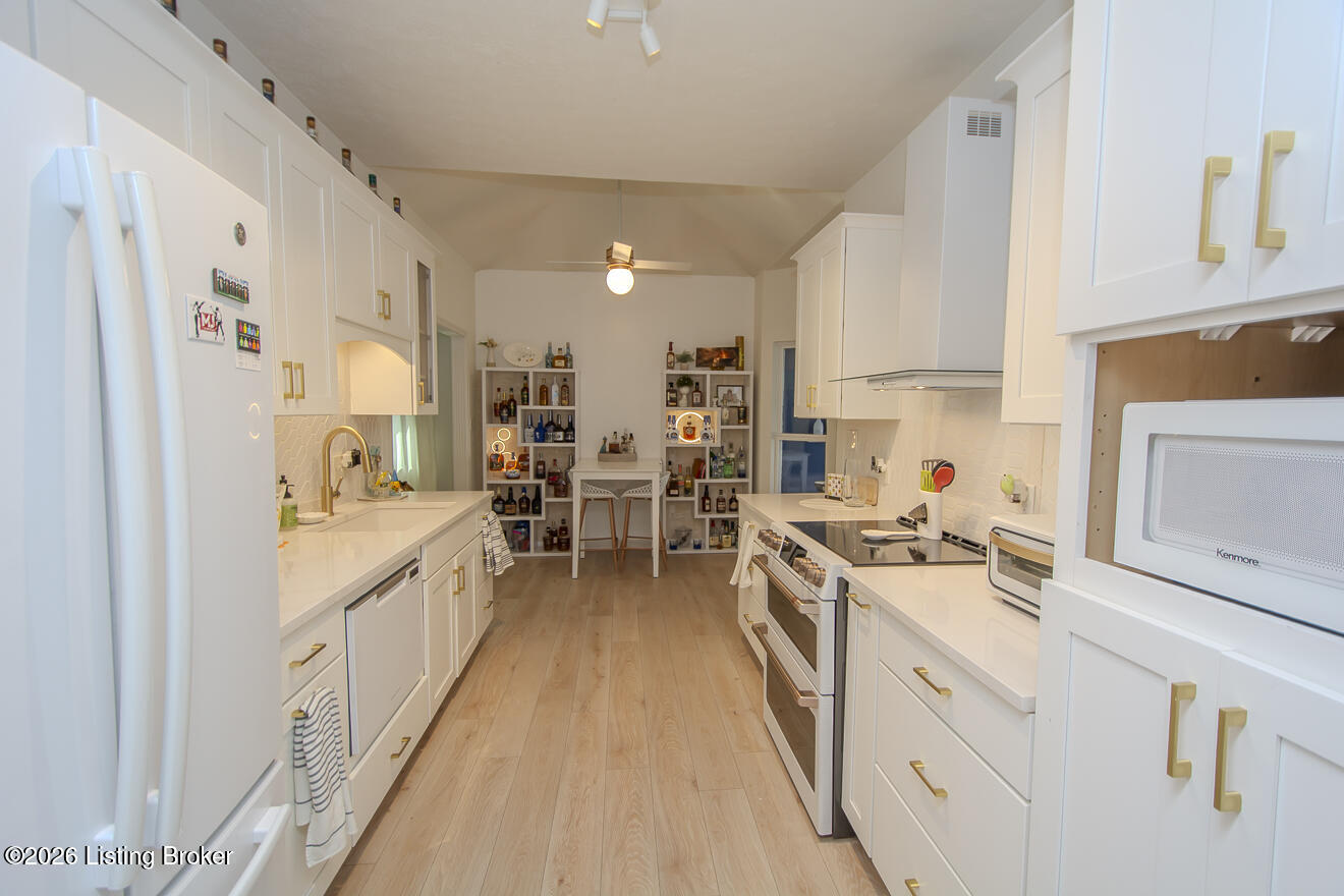 8312 Dravo Cir Property Photo 12