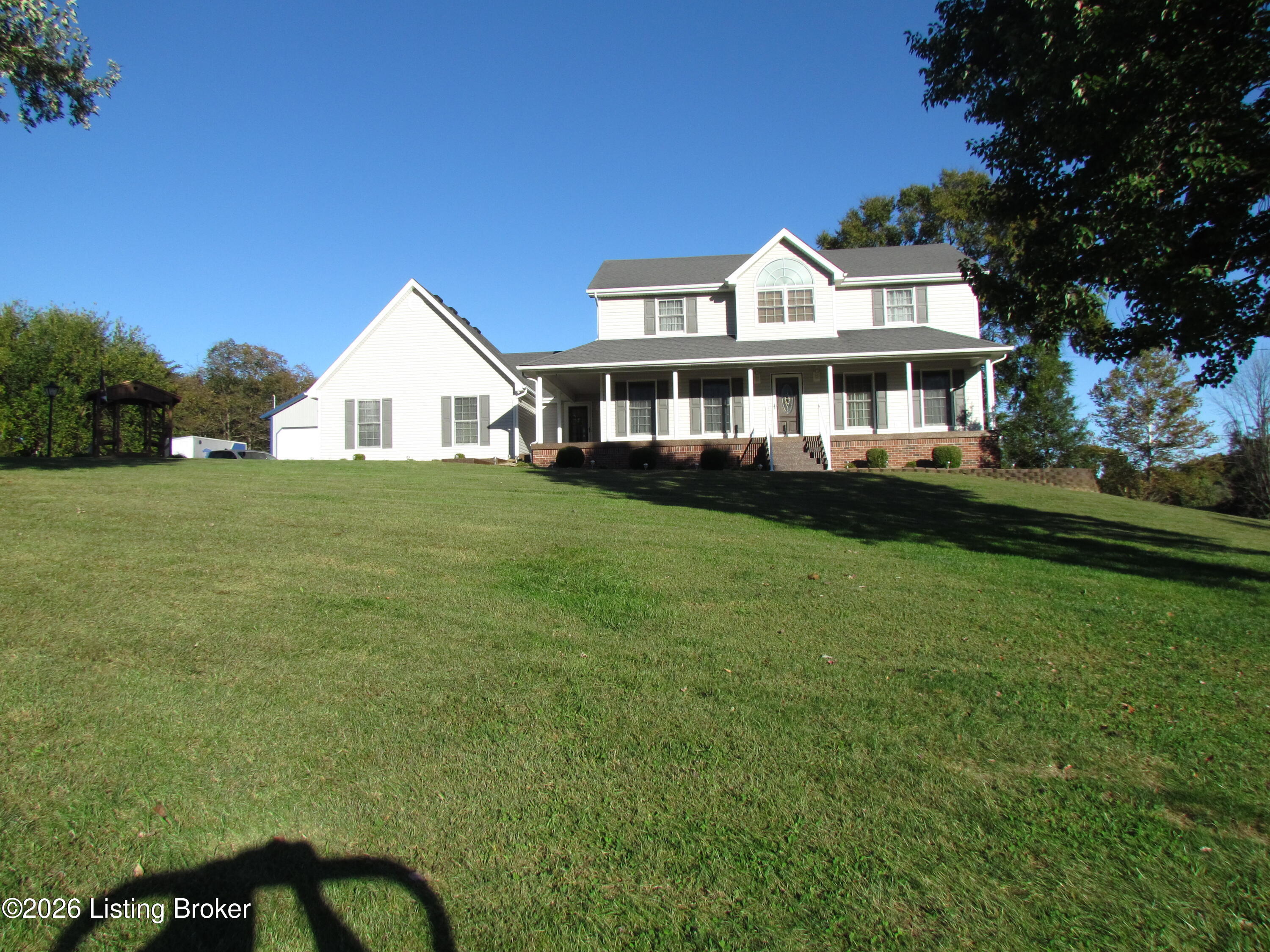 494 Wildwood Trail Property Photo 4