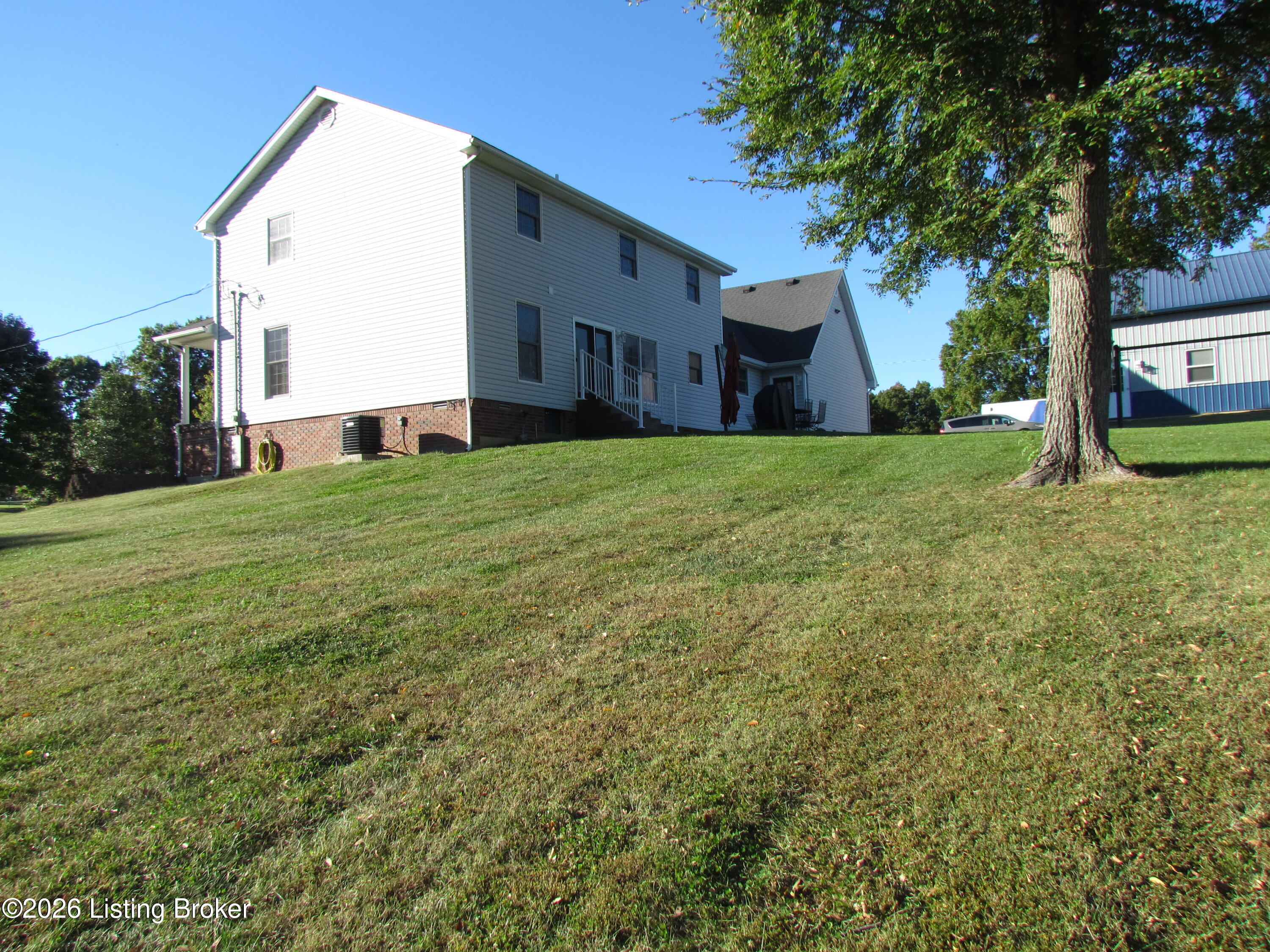 494 Wildwood Trail Property Photo 6
