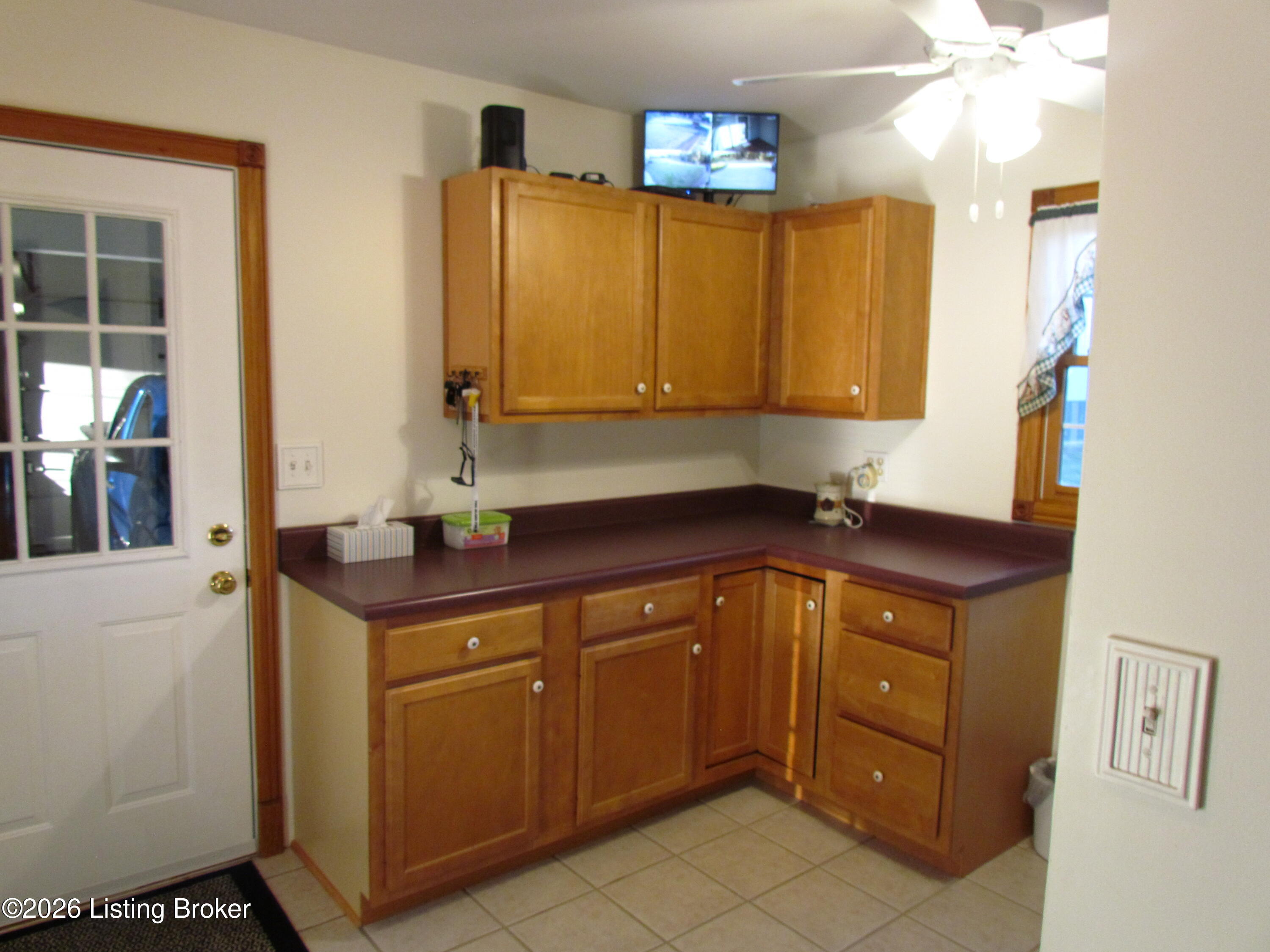 494 Wildwood Trail Property Photo 11