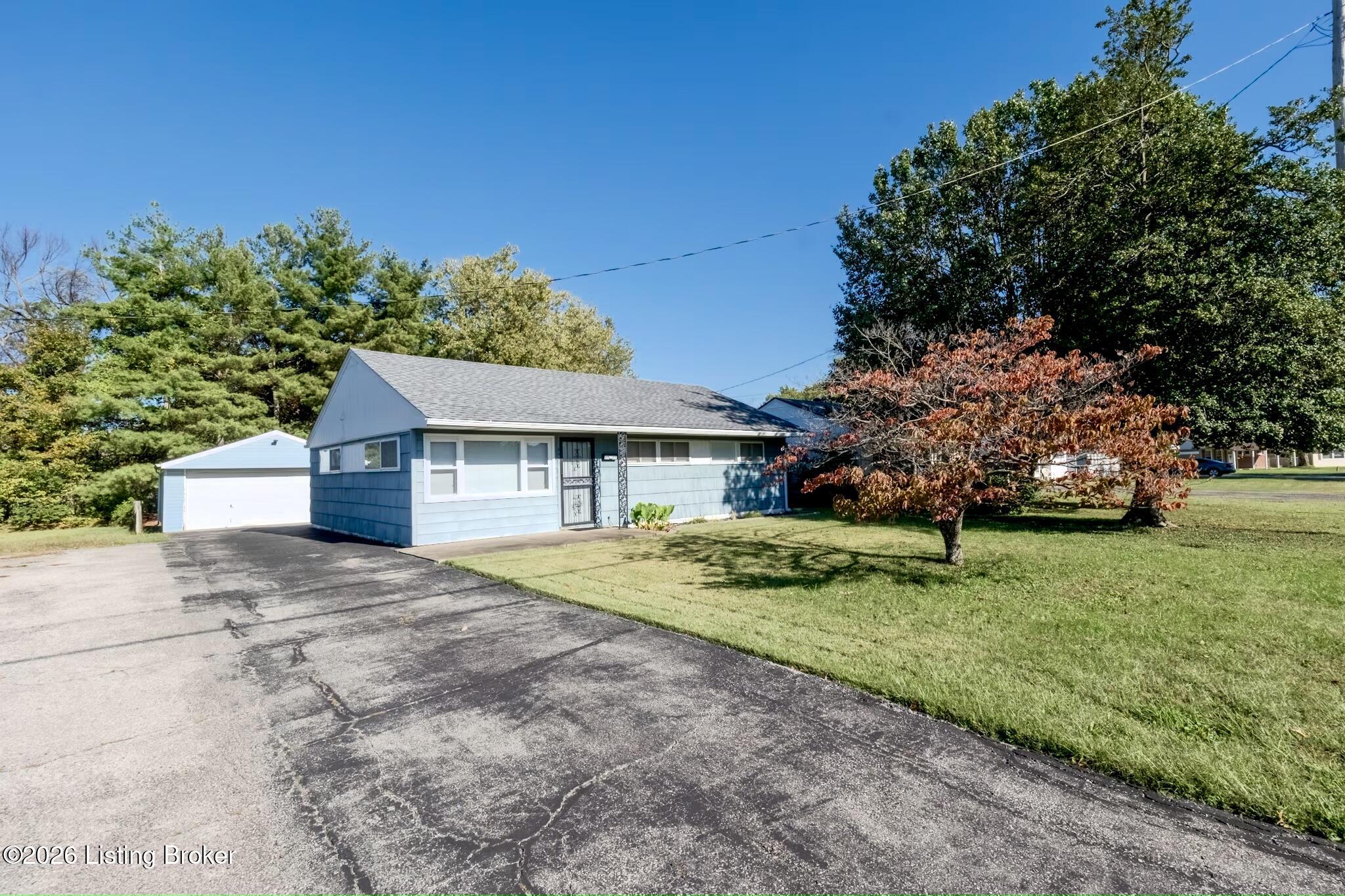 4837 Redstart Rd Property Photo 1