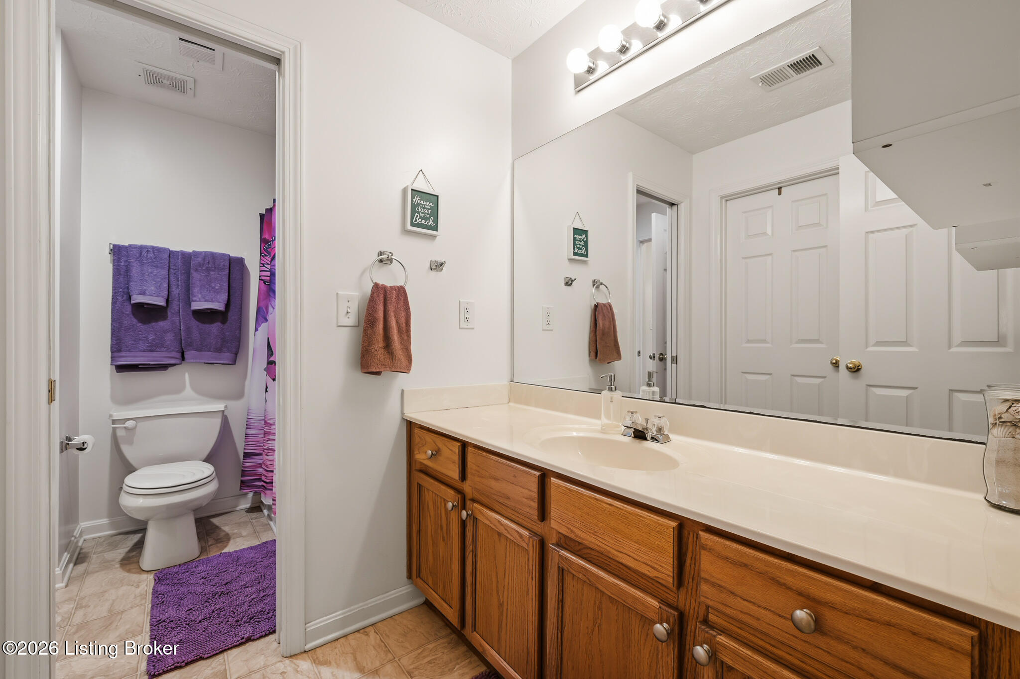 818 Garden Pointe Dr Property Photo 9