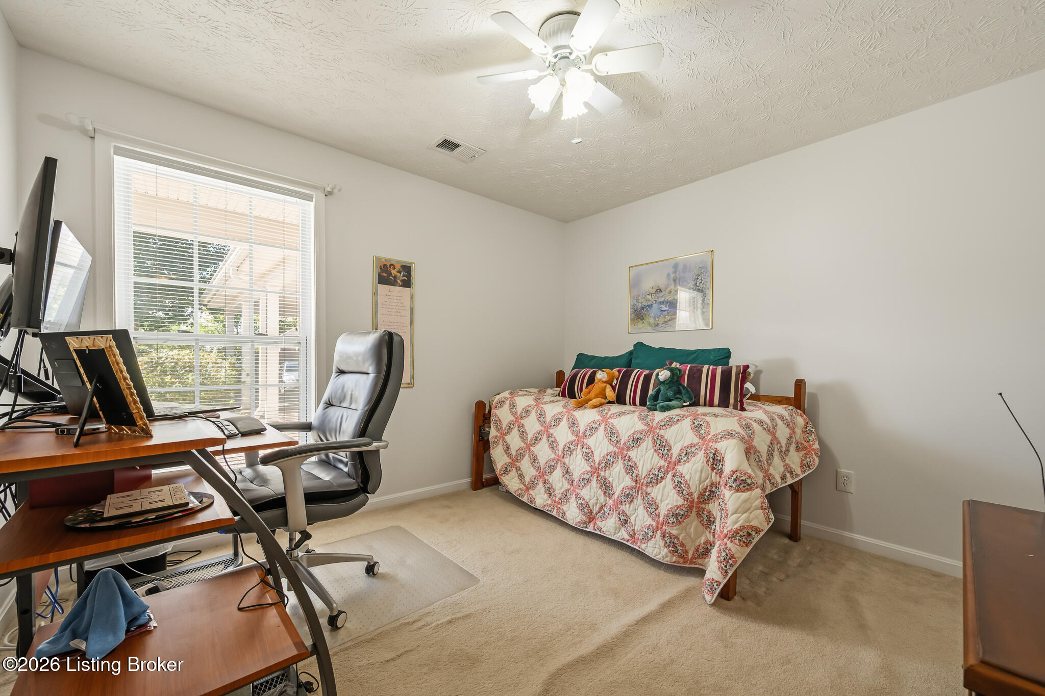 818 Garden Pointe Dr Property Photo 10