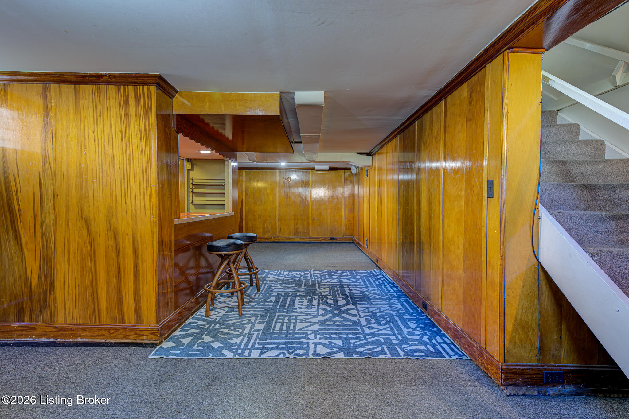 2527 Gardiner Ln Property Photo 28