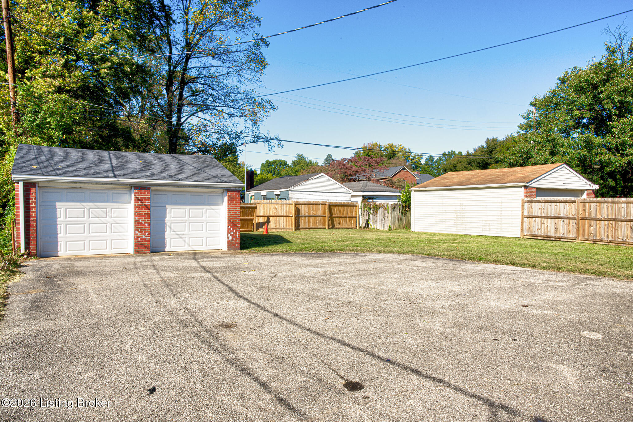 2527 Gardiner Ln Property Photo 45