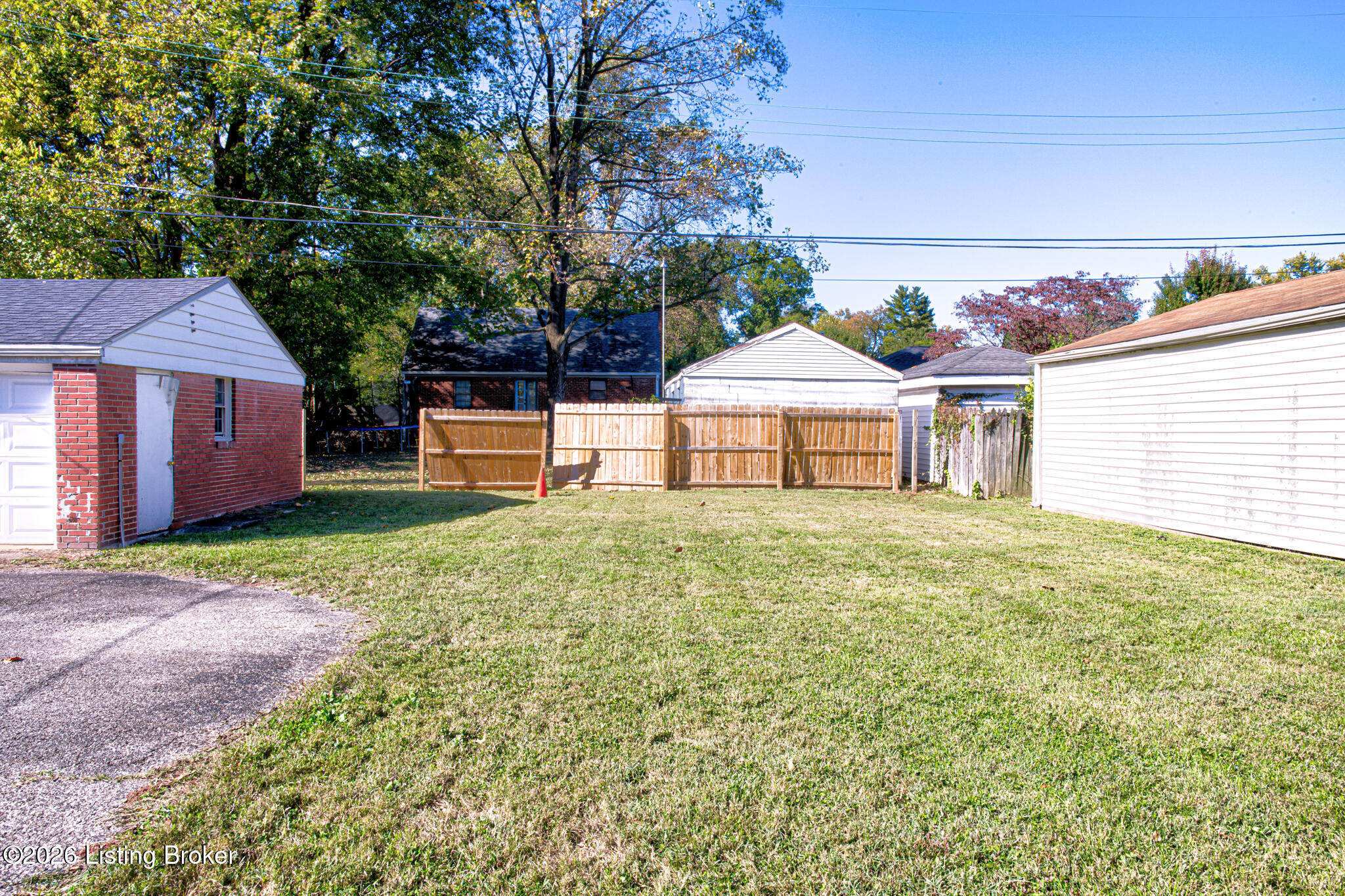 2527 Gardiner Ln Property Photo 48