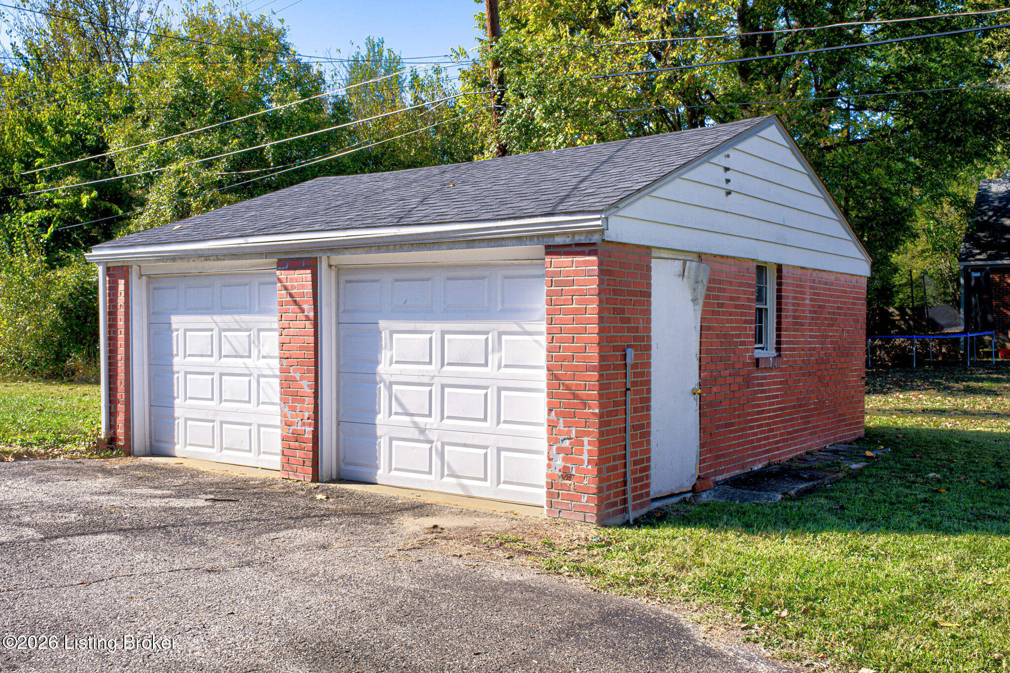 2527 Gardiner Ln Property Photo 50