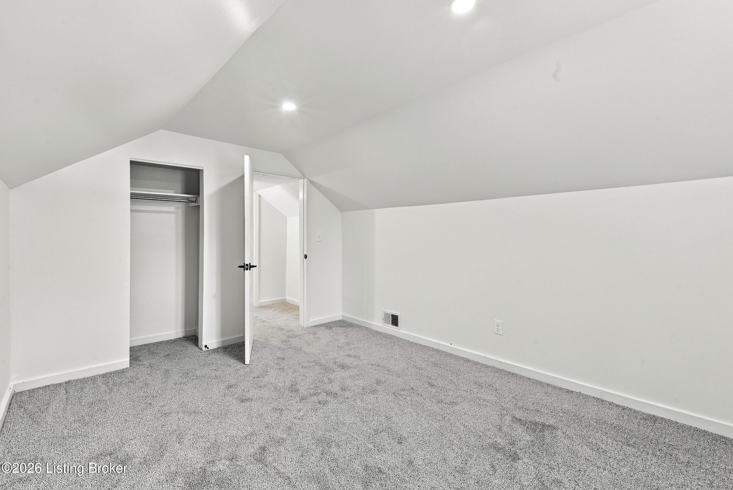 4344 Lynnview Dr Property Photo 32
