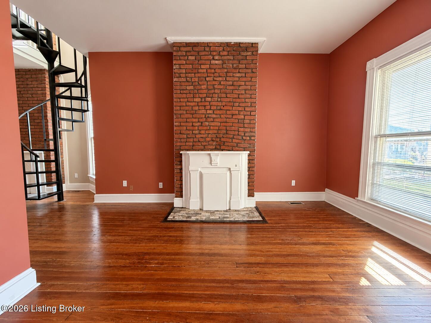1039 E Breckinridge St 1 Property Photo 4