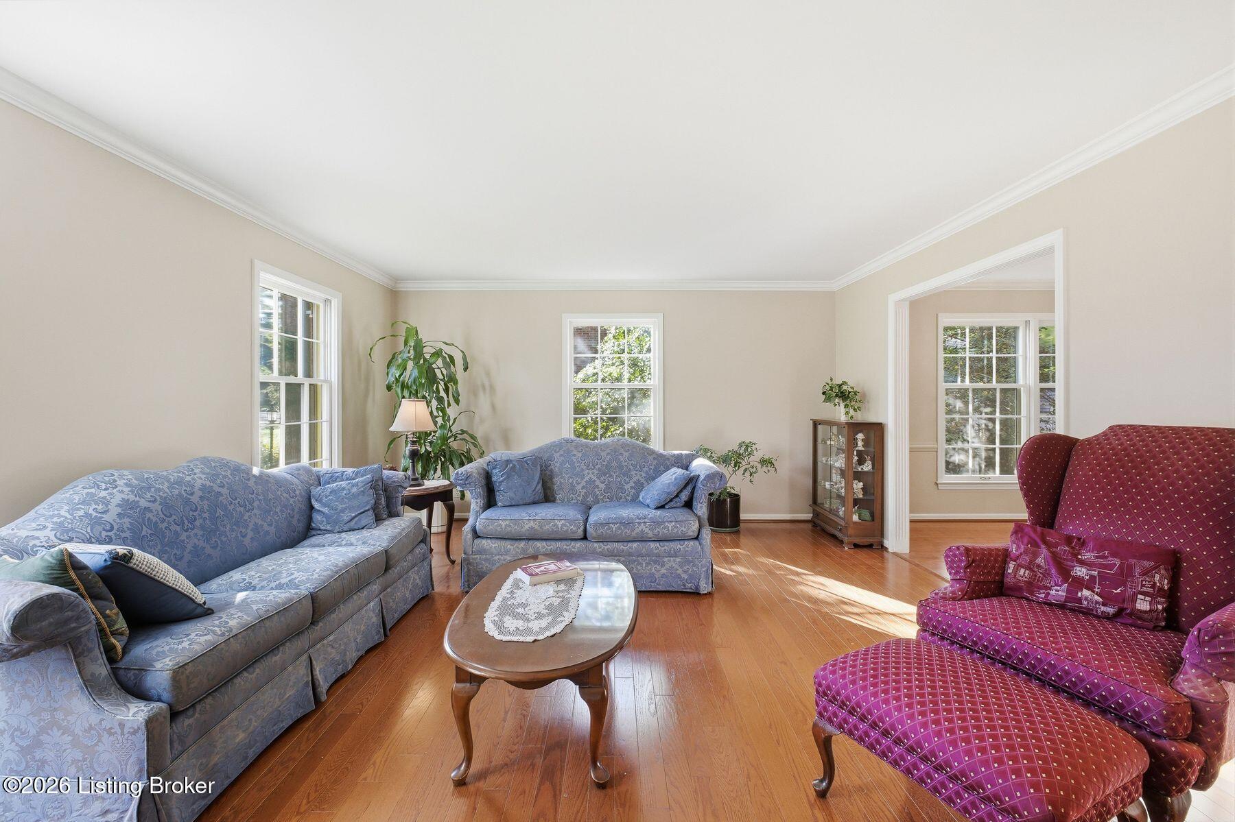 2324 Thornhill Rd Property Photo 6