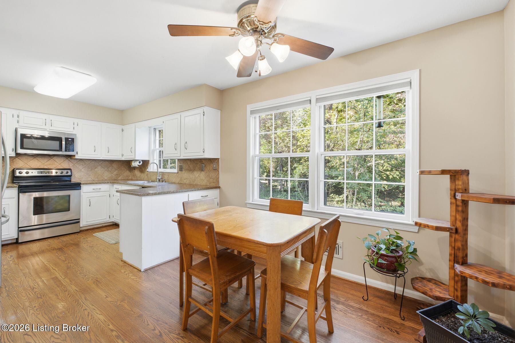 2324 Thornhill Rd Property Photo 11