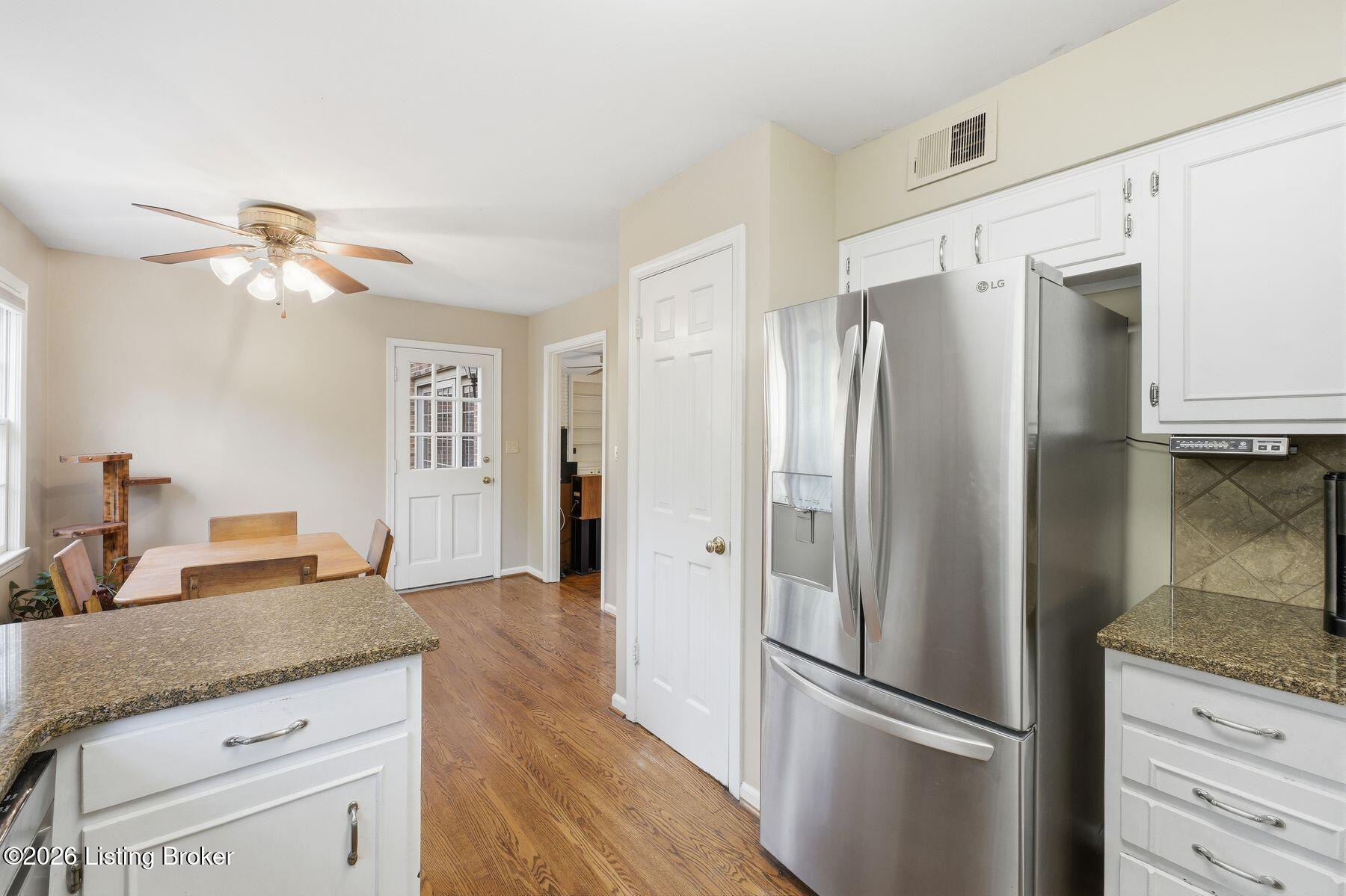 2324 Thornhill Rd Property Photo 16