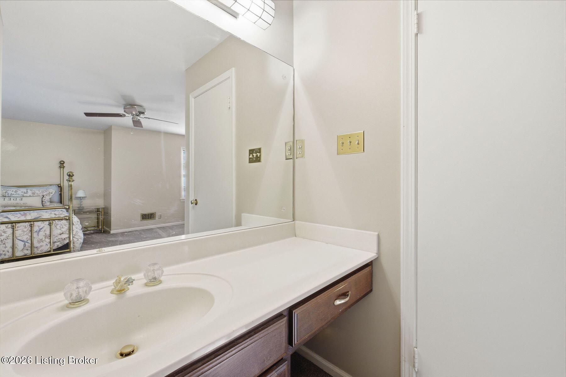 2324 Thornhill Rd Property Photo 28
