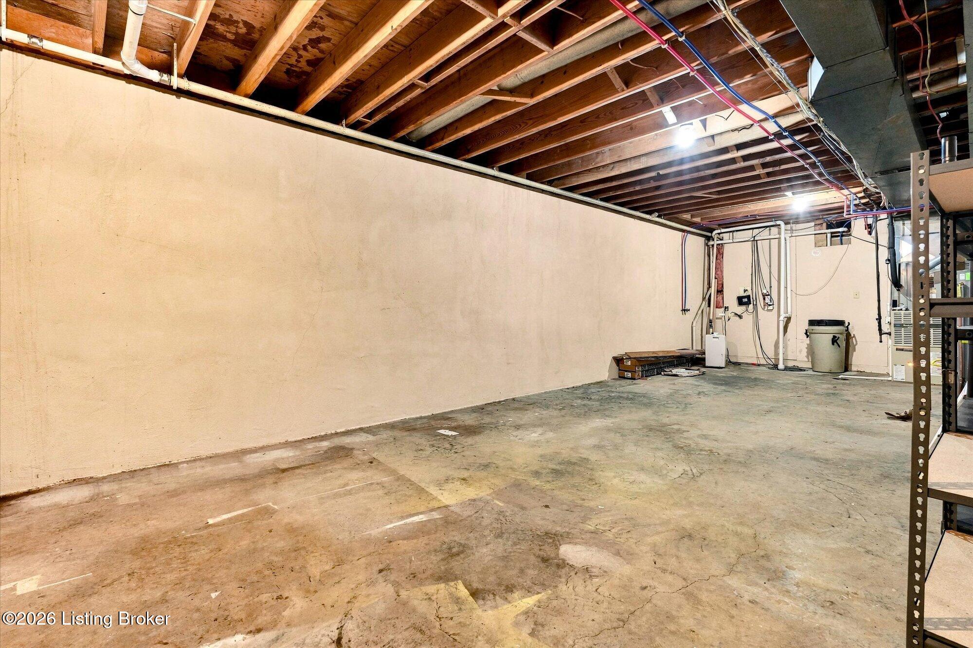 2402 Henley Ct Property Photo 49