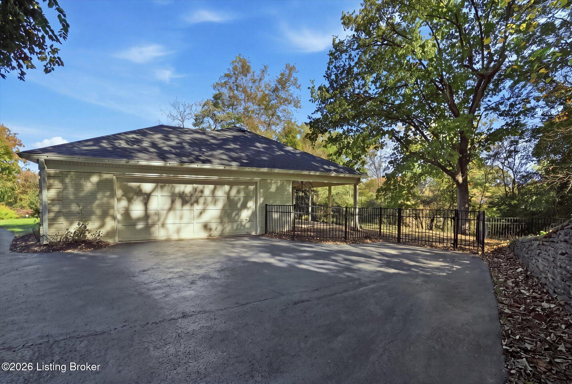 2402 Henley Ct Property Photo 67